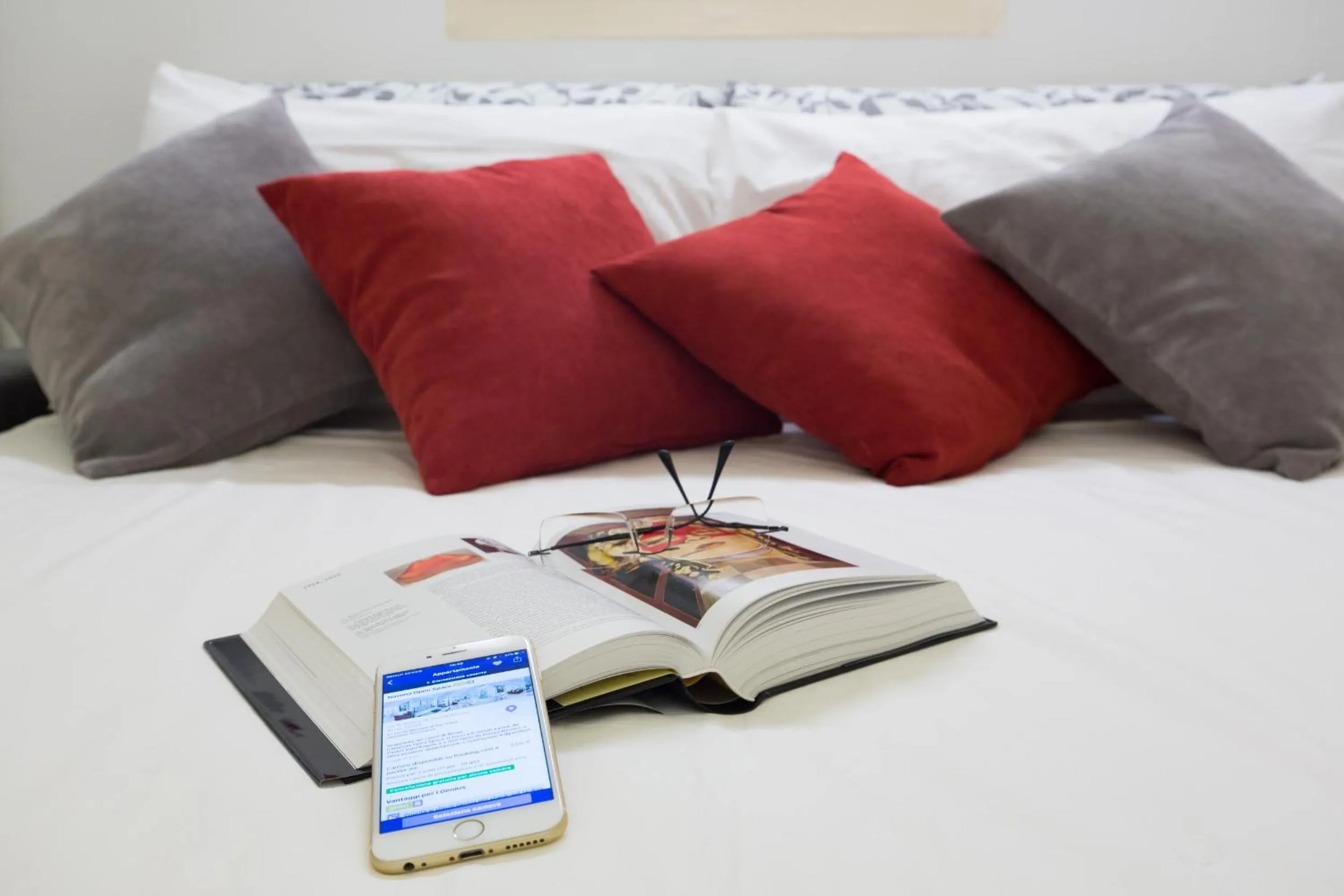 Other, Bed in Navona Open Space Apartments