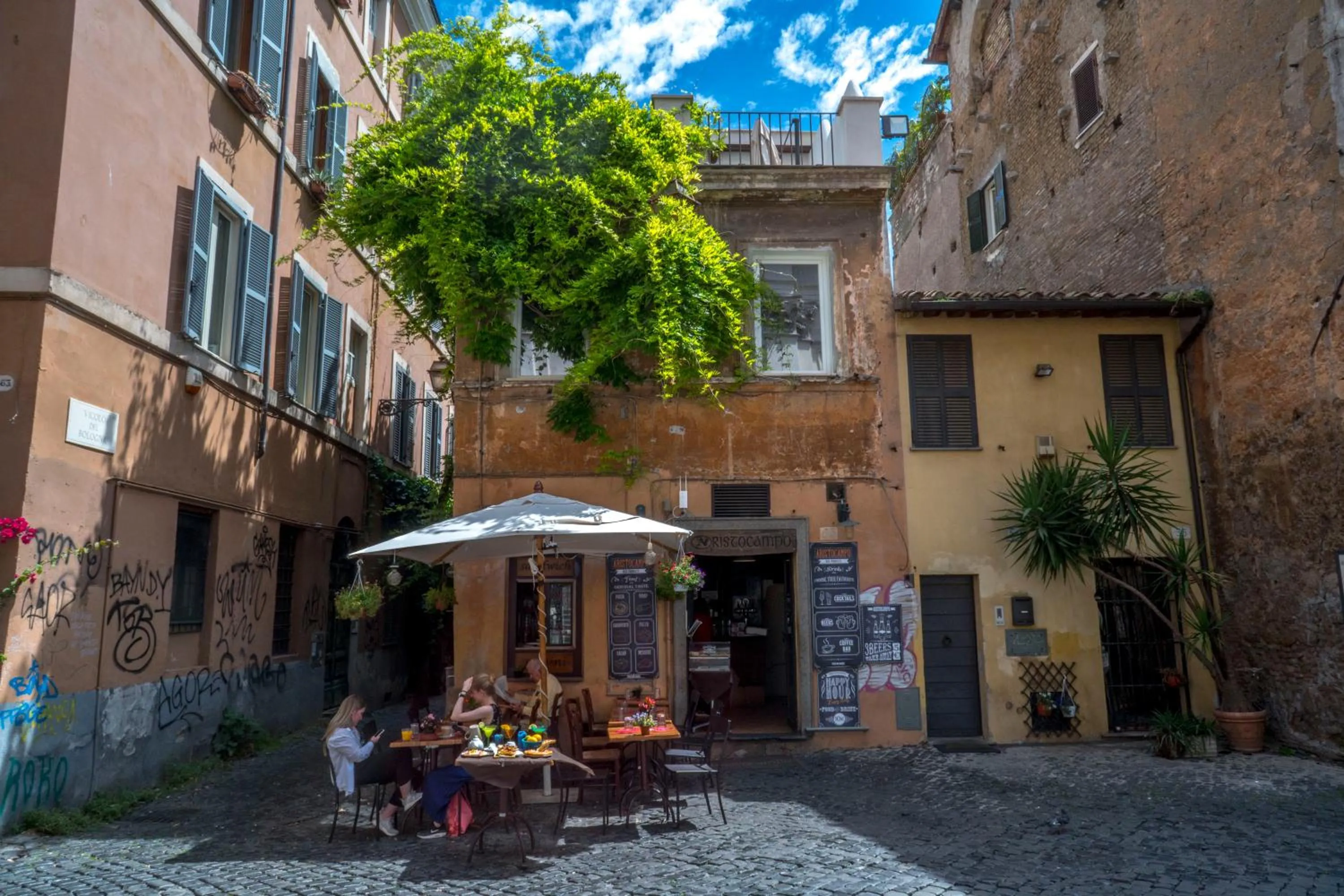 Property building in Navona Open Space Apartments