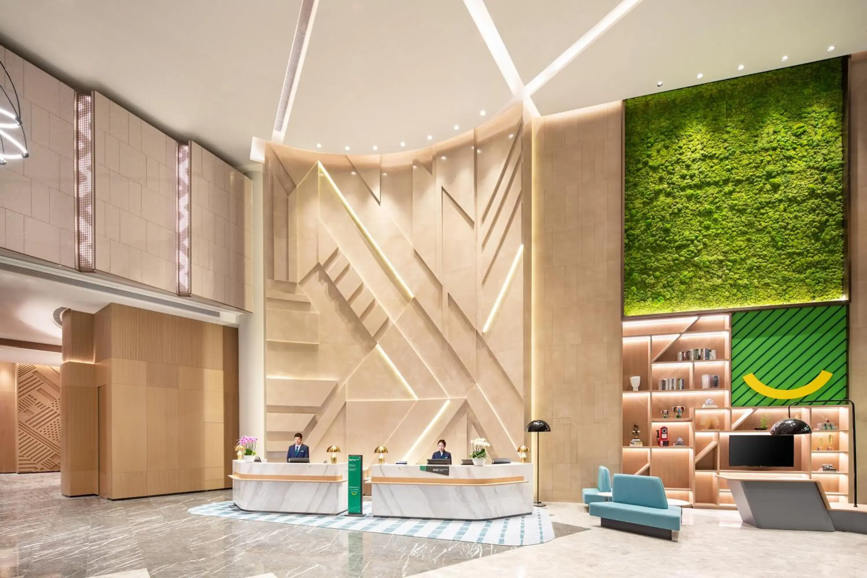 Property building in Holiday Inn Shanghai Nanjing Road by IHG Property building in Holiday Inn Shanghai Nanjing Road by IHG