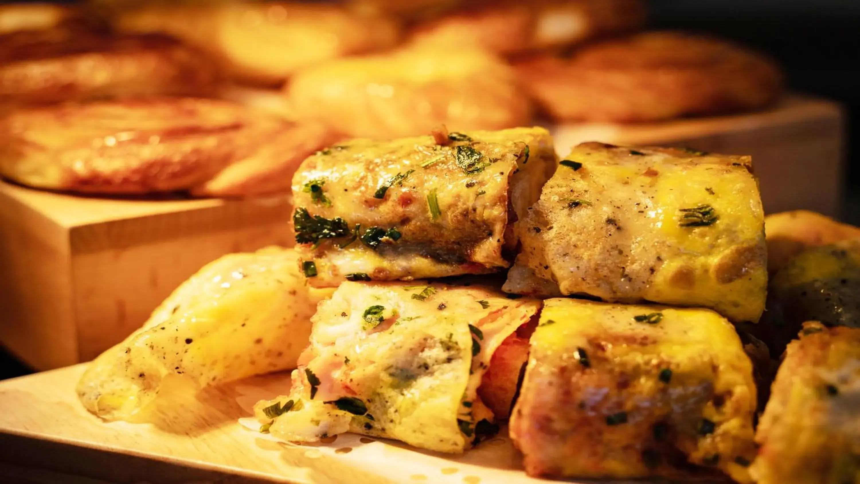 Breakfast in Holiday Inn Shanghai Nanjing Road by IHG Breakfast in Holiday Inn Shanghai Nanjing Road by IHG