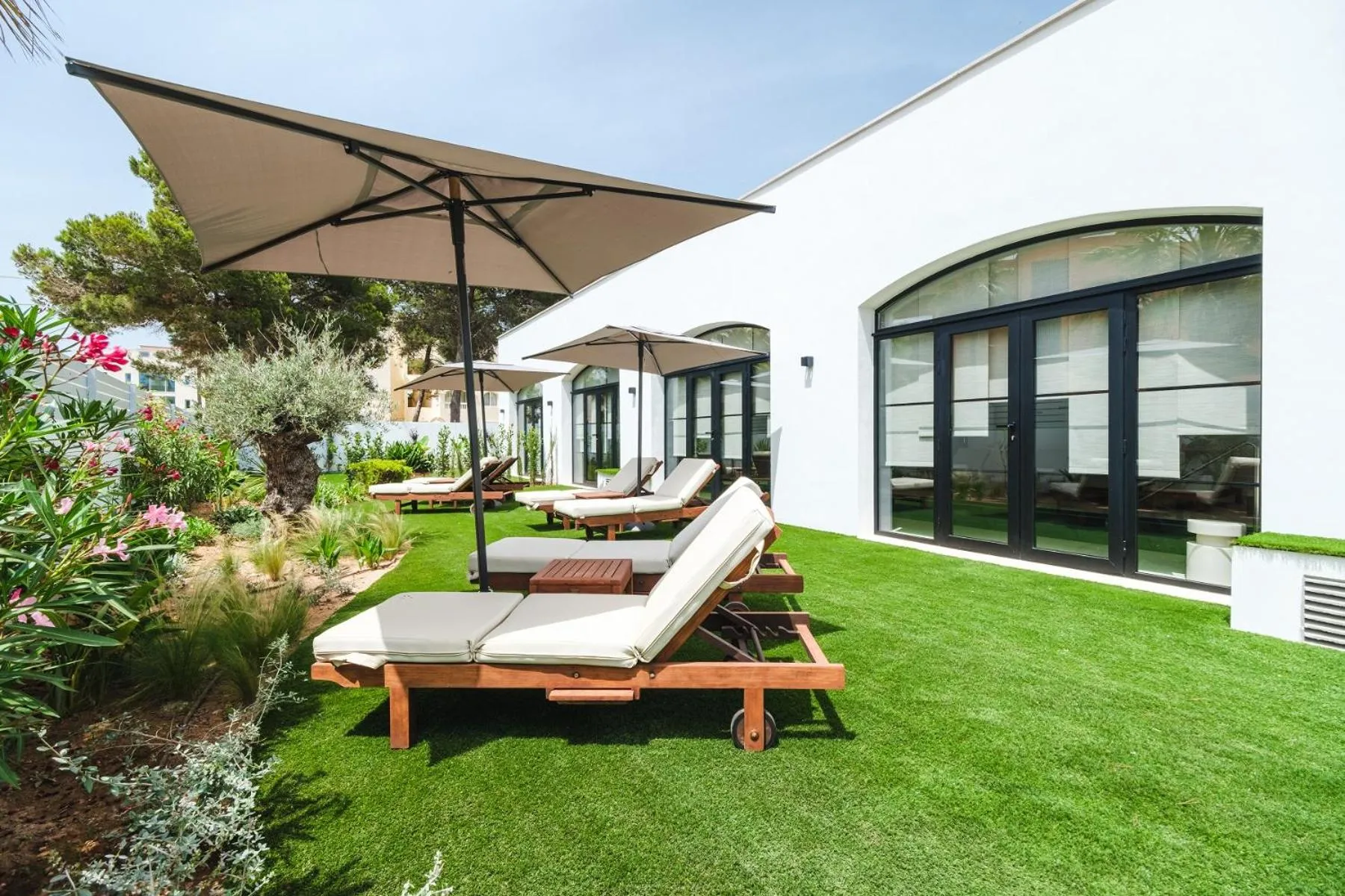 Garden in El Coto Boutique & Spa Hotel