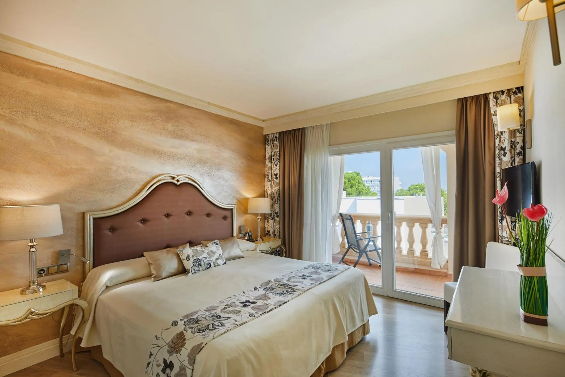 Bedroom, Bed in El Coto Boutique & Spa Hotel