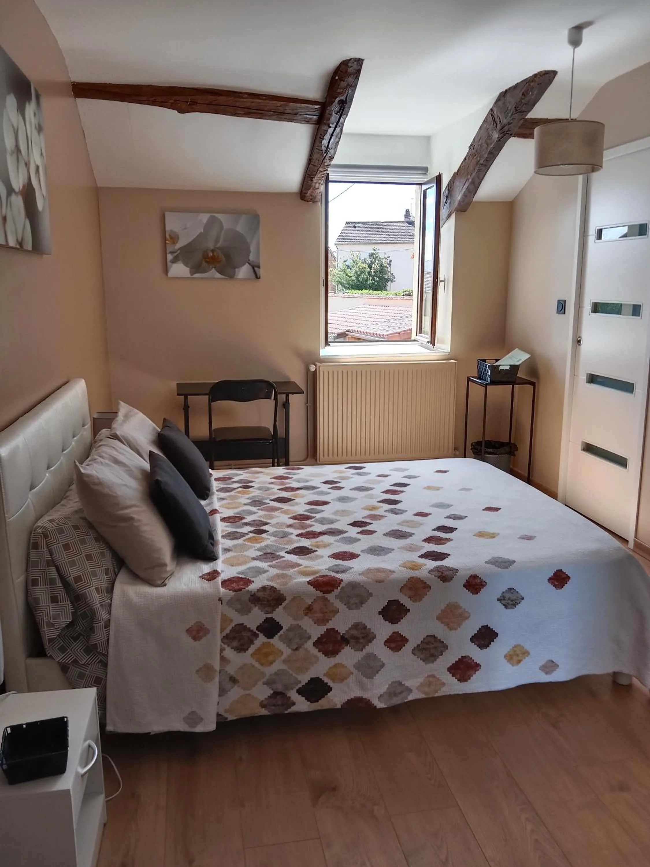 Double Room with Private Bathroom in L OLIVIER DE ST LEGER