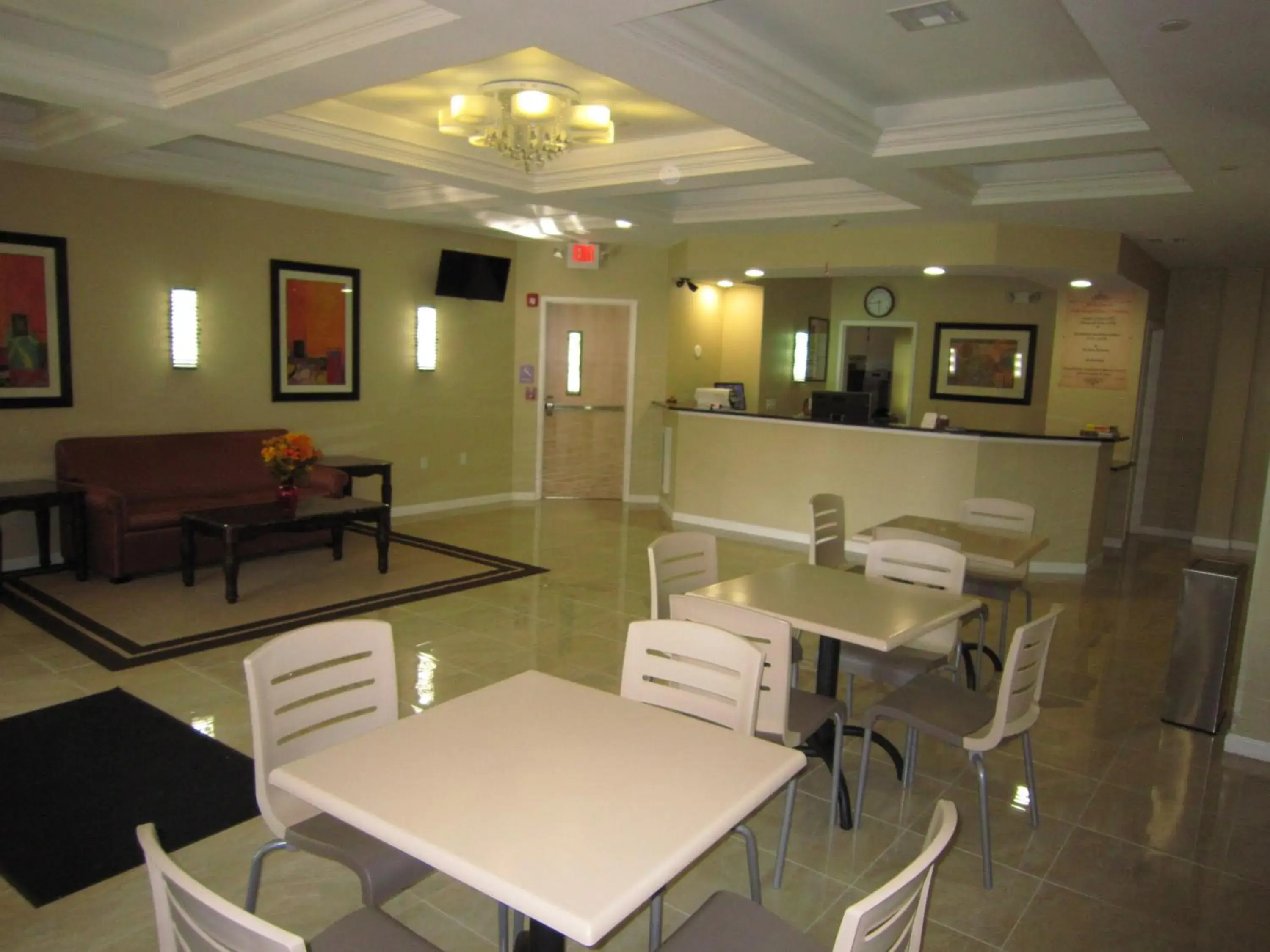 Restaurant/places to eat in Red Carpet Inn and Suites Monmouth Junction Restaurant/places to eat in Red Carpet Inn and Suites Monmouth Junction