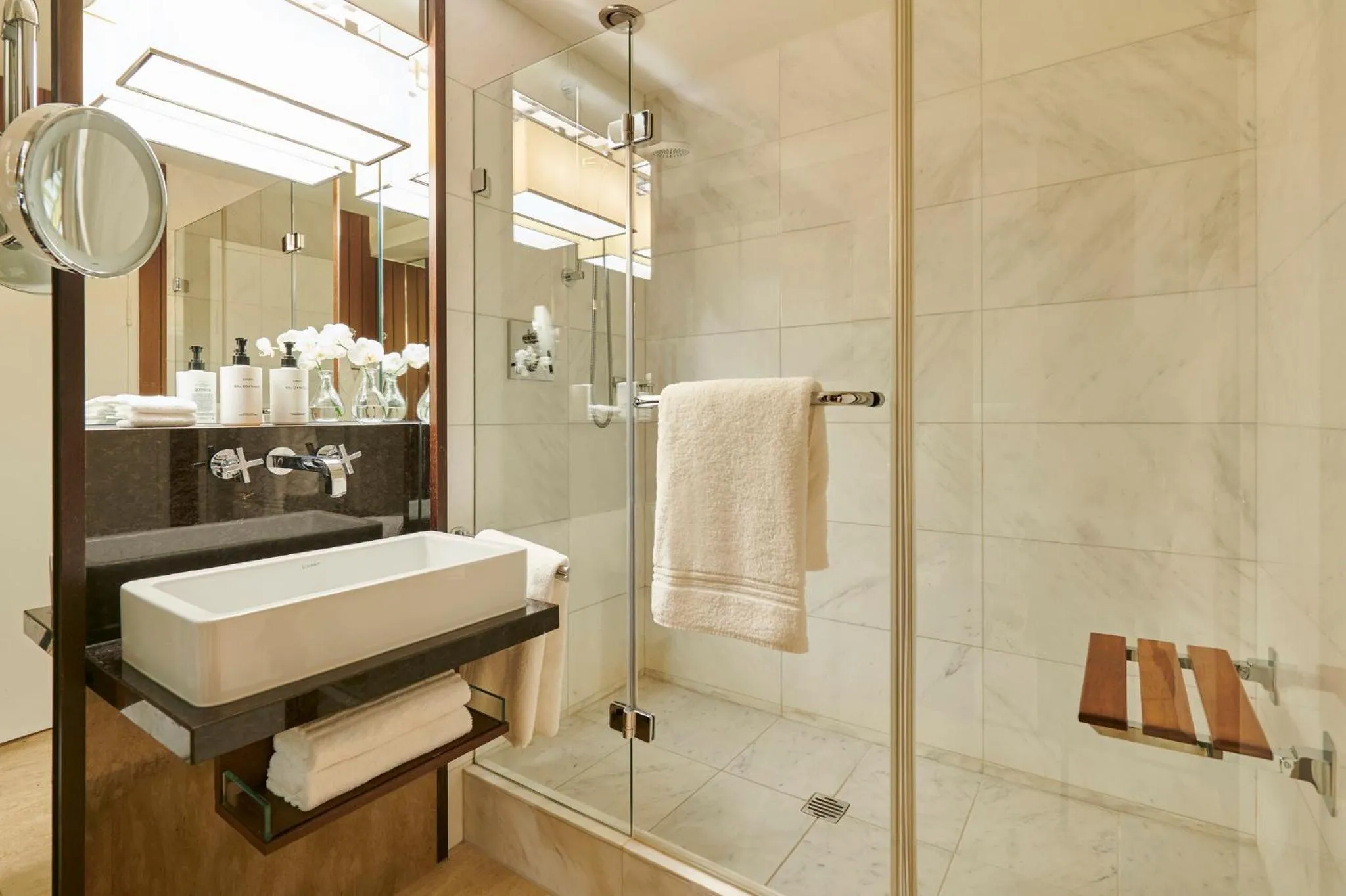 Bathroom in InterContinental Genève by IHG