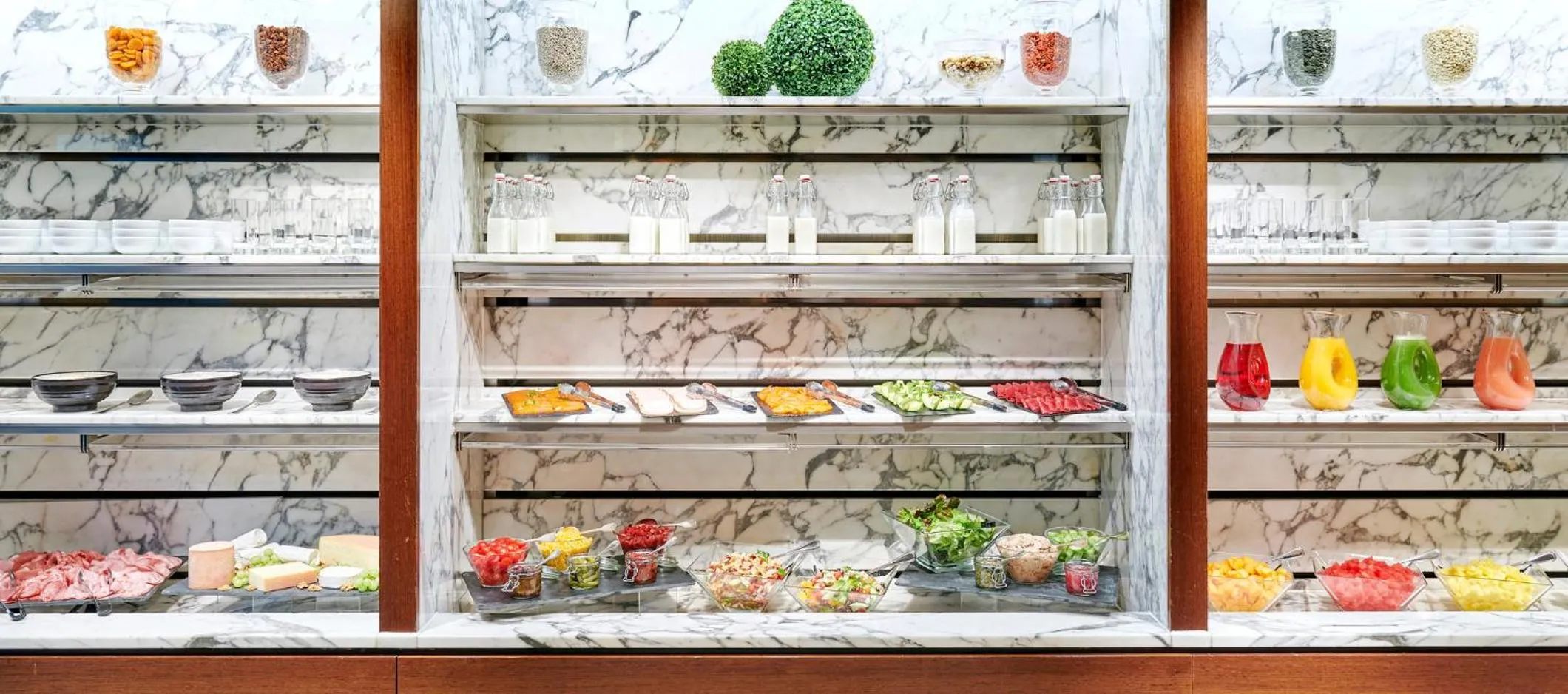 Restaurant/places to eat in InterContinental Genève by IHG