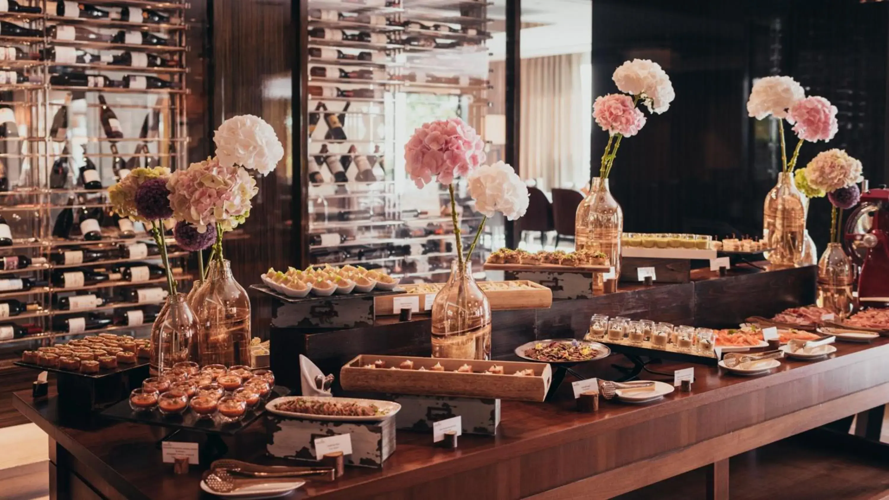 Restaurant/places to eat in InterContinental Genève by IHG Restaurant/places to eat in InterContinental Genève by IHG