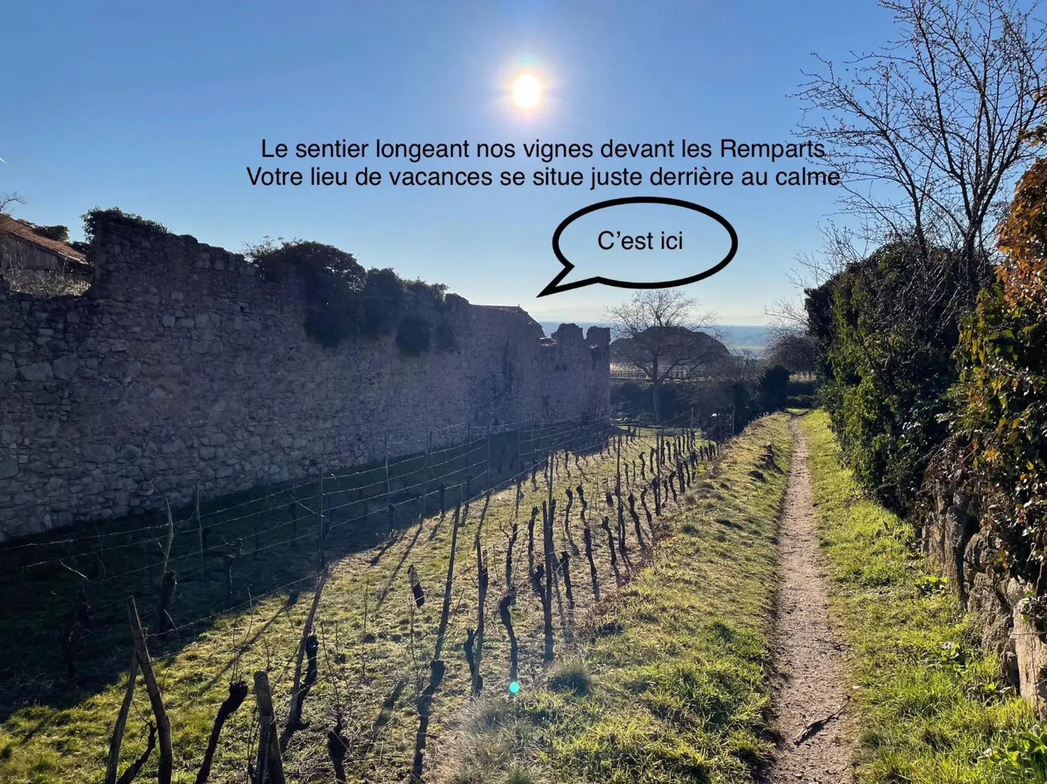 Property building in Le Refuge du Rempart Property building in Le Refuge du Rempart