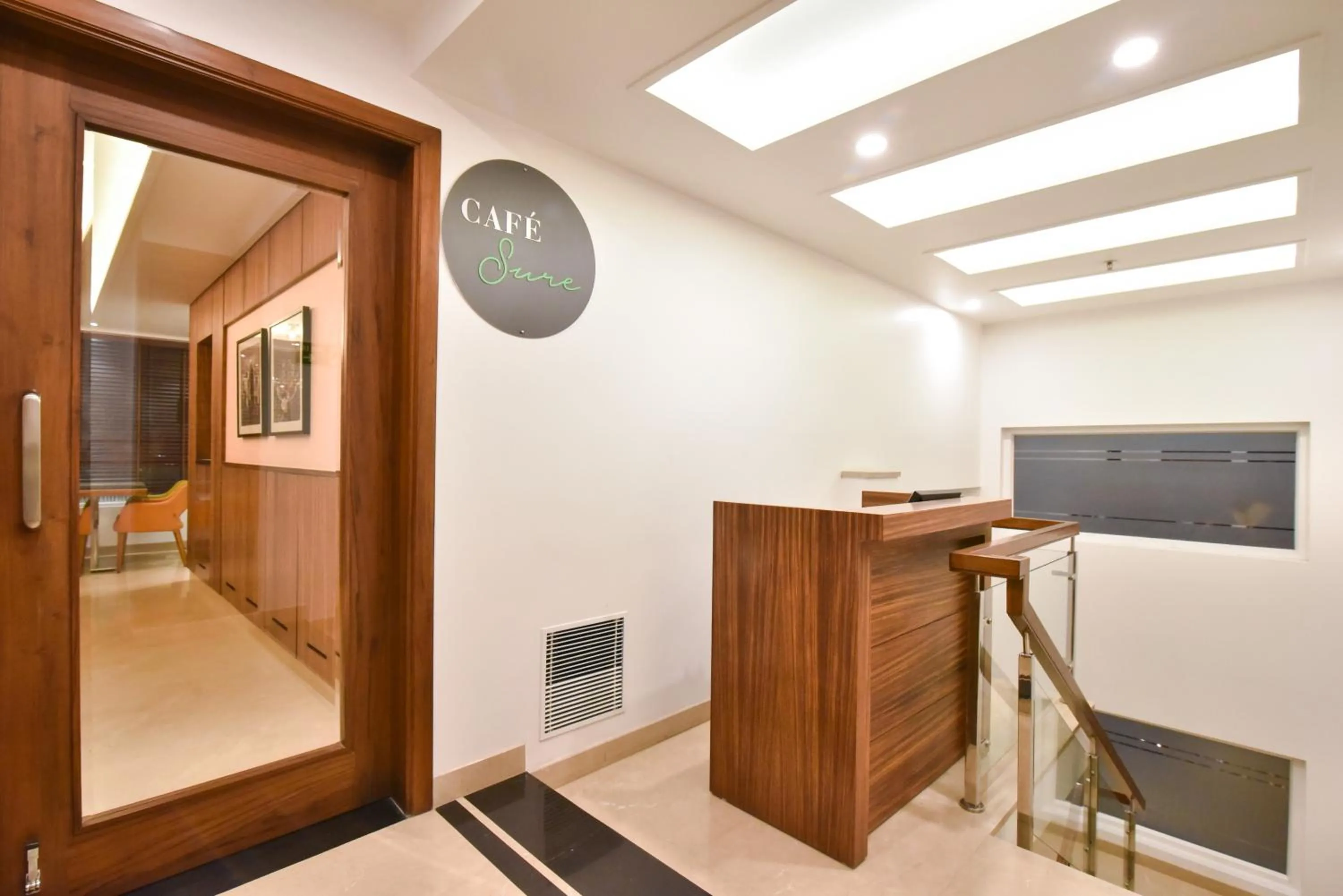 Restaurant/places to eat in SureStay by Best Western Heritage Walk