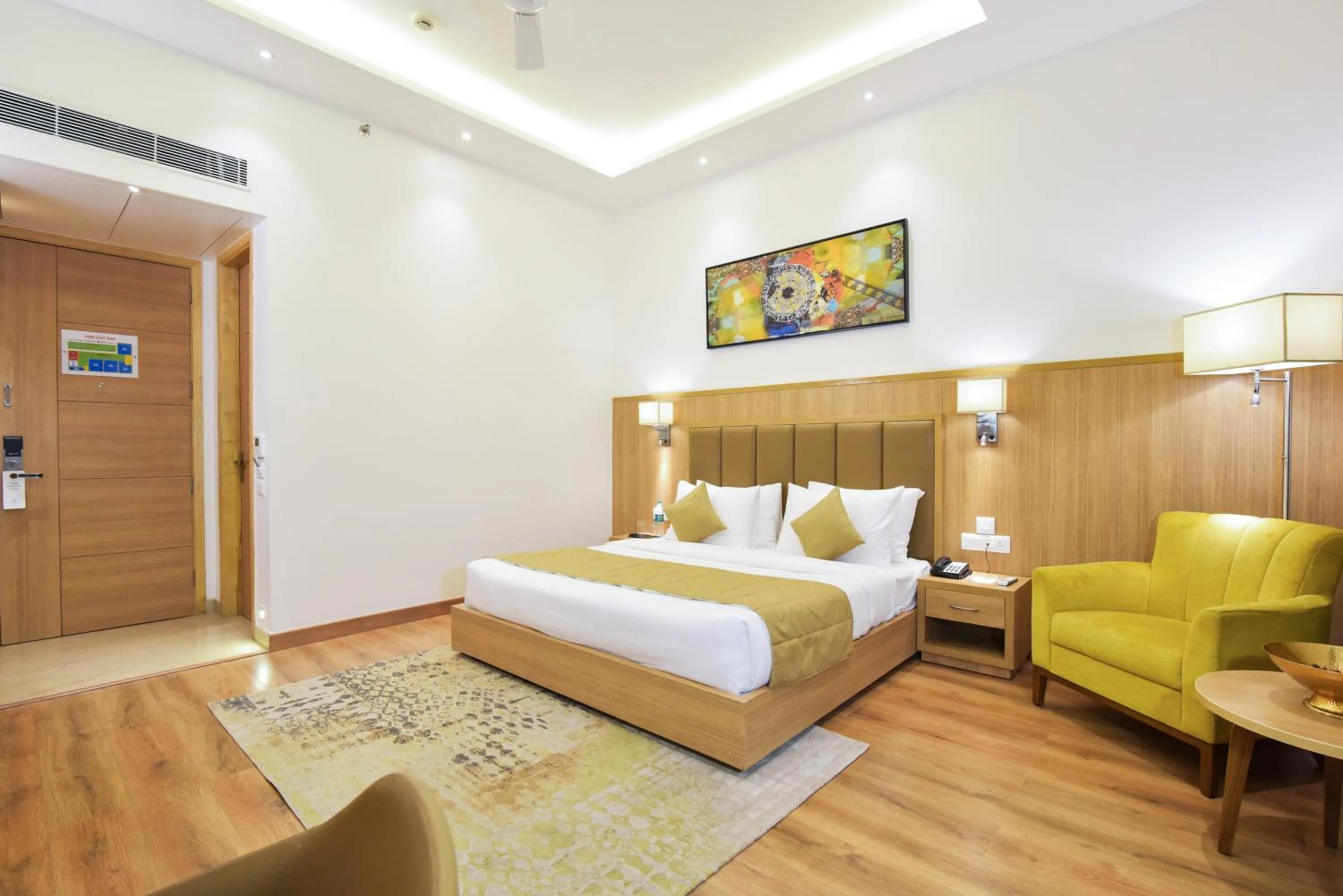 Bedroom, Bed in SureStay by Best Western Heritage Walk