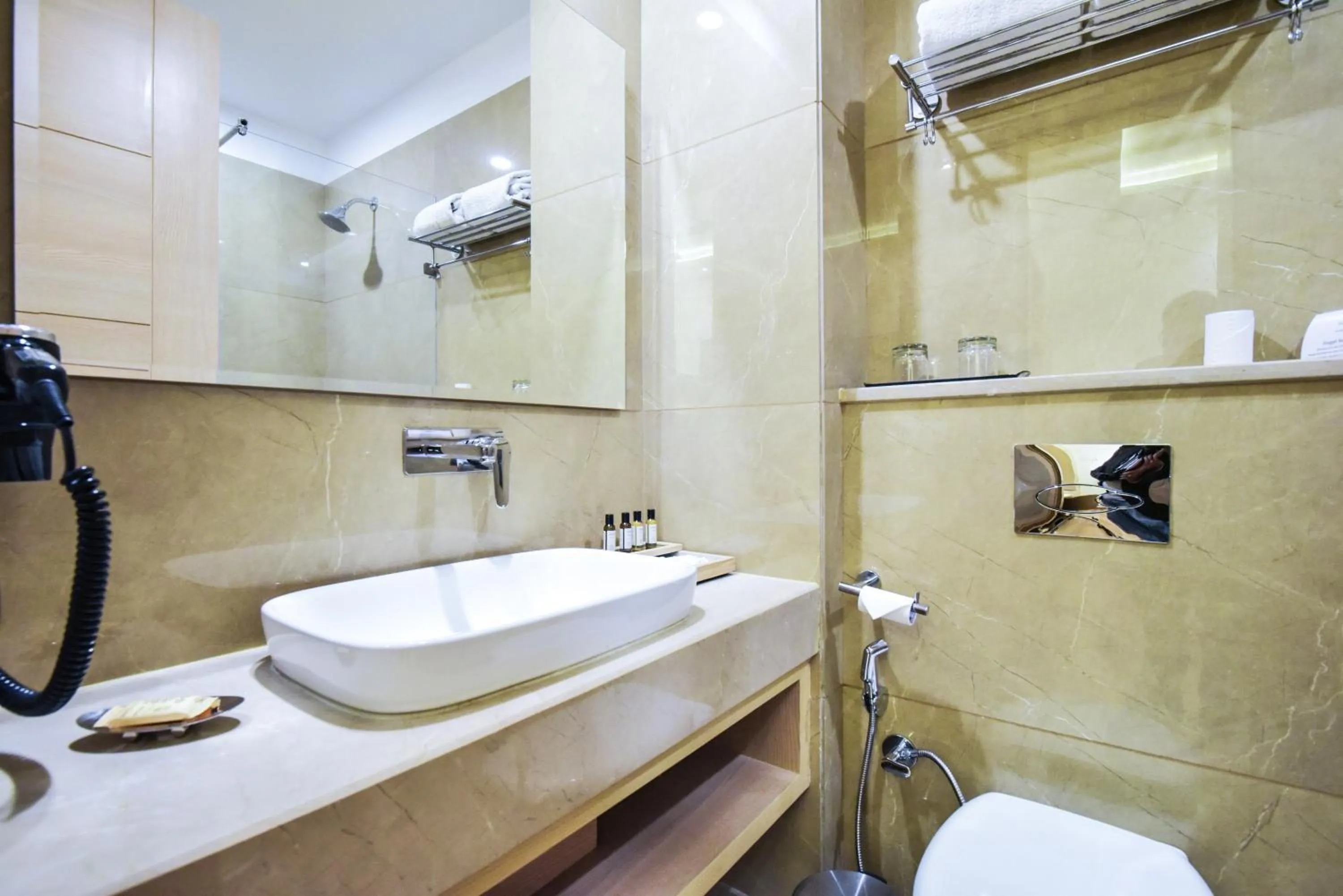 Bathroom in SureStay by Best Western Heritage Walk