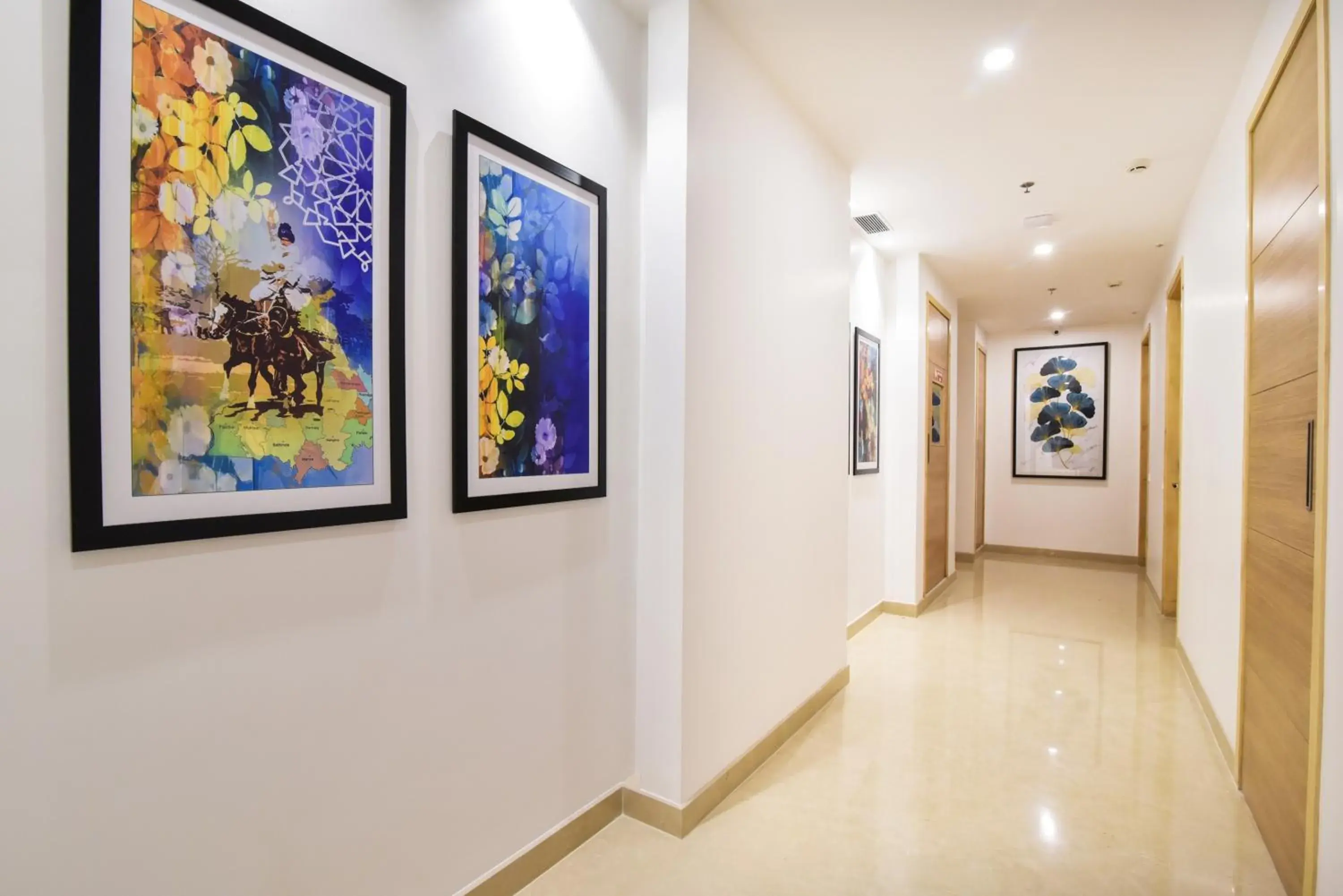 Property building in SureStay by Best Western Heritage Walk Property building in SureStay by Best Western Heritage Walk