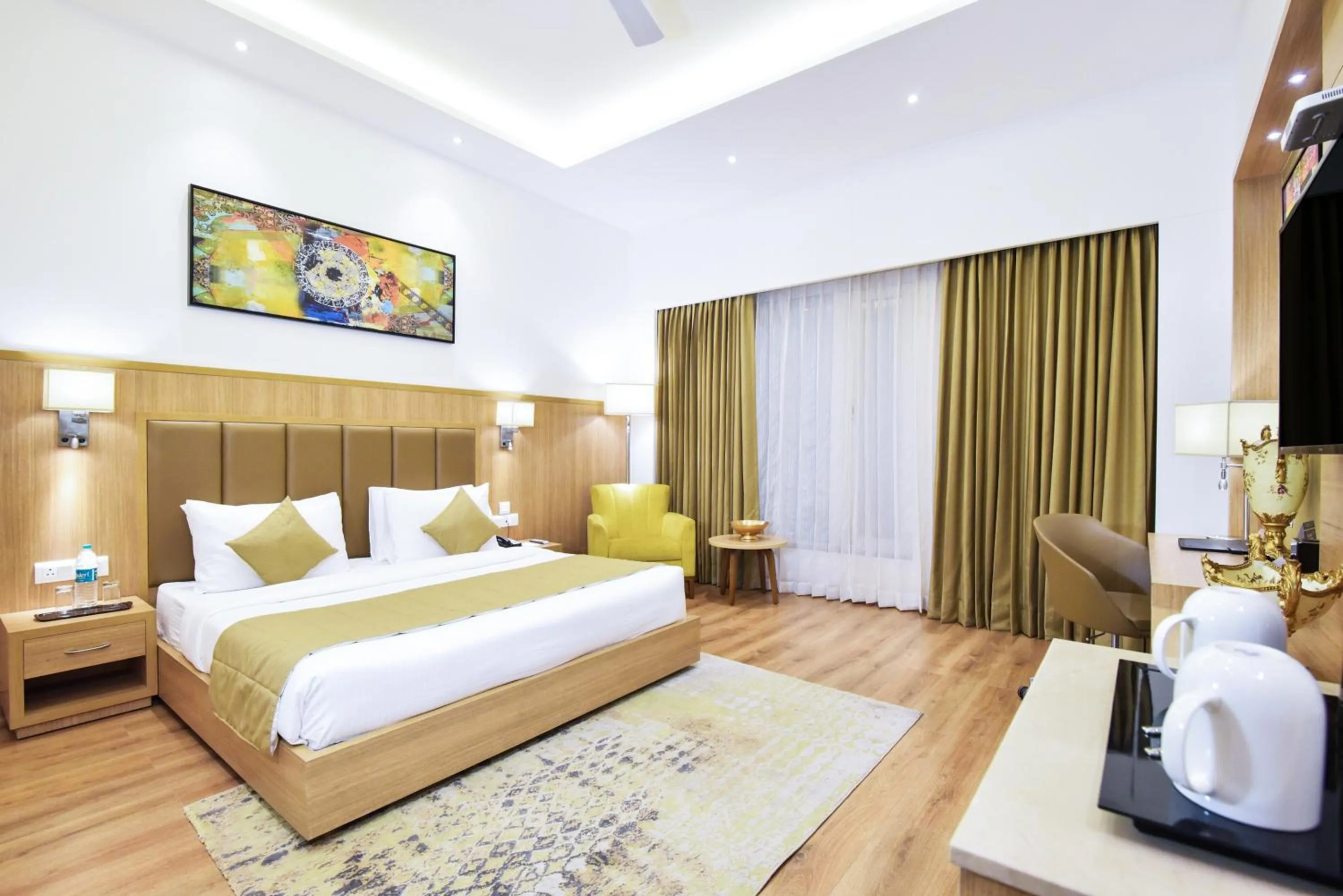 Decorative detail, Bed in SureStay by Best Western Heritage Walk