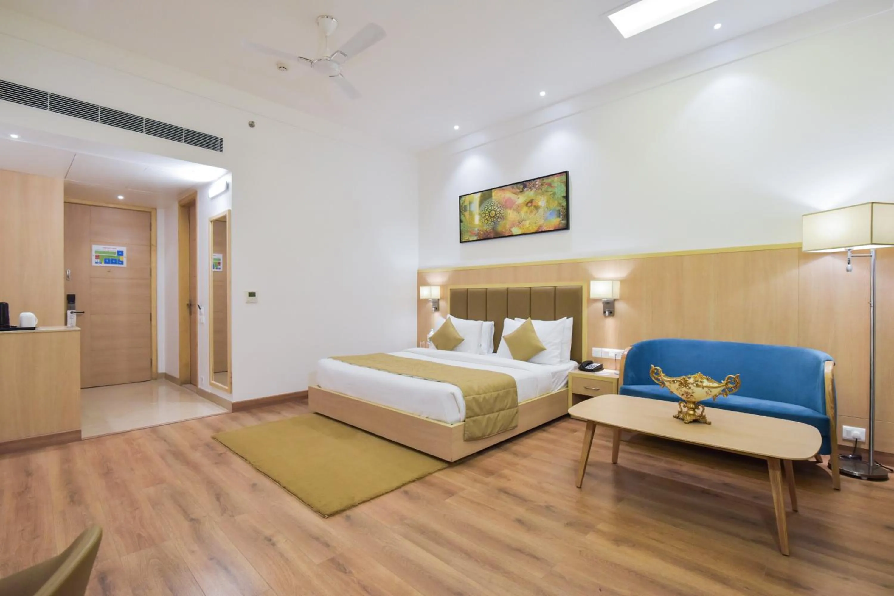 View (from property/room), Bed in SureStay by Best Western Heritage Walk