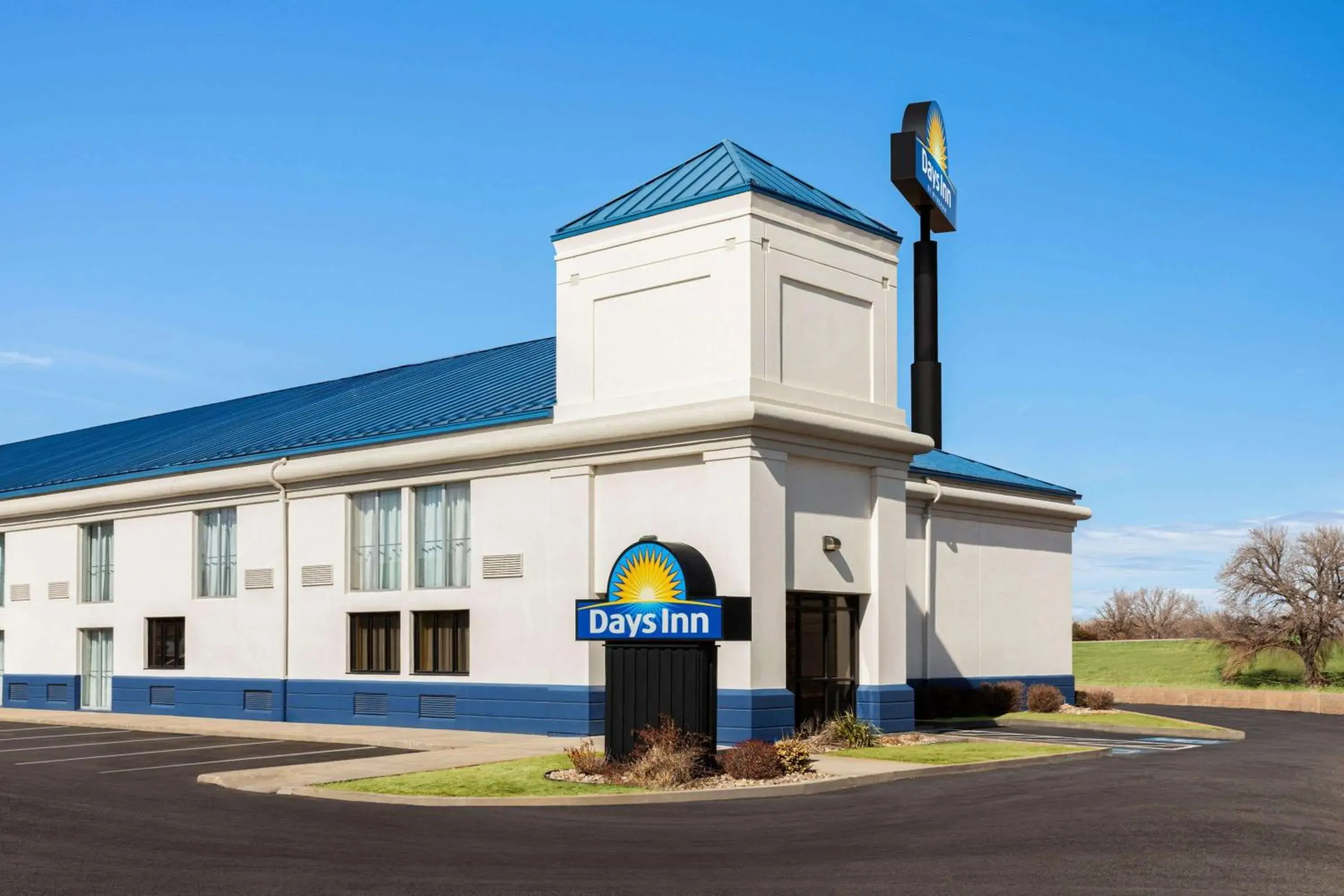 Property building in Days Inn by Wyndham Grand Island I-80 Property building in Days Inn by Wyndham Grand Island I-80