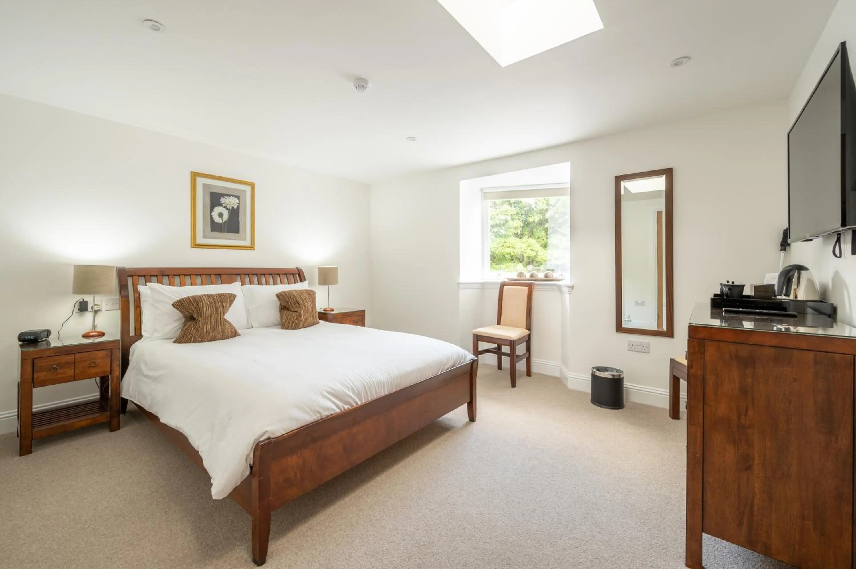 Bedroom, Bed in Ardeonaig Hotel & Restaurant