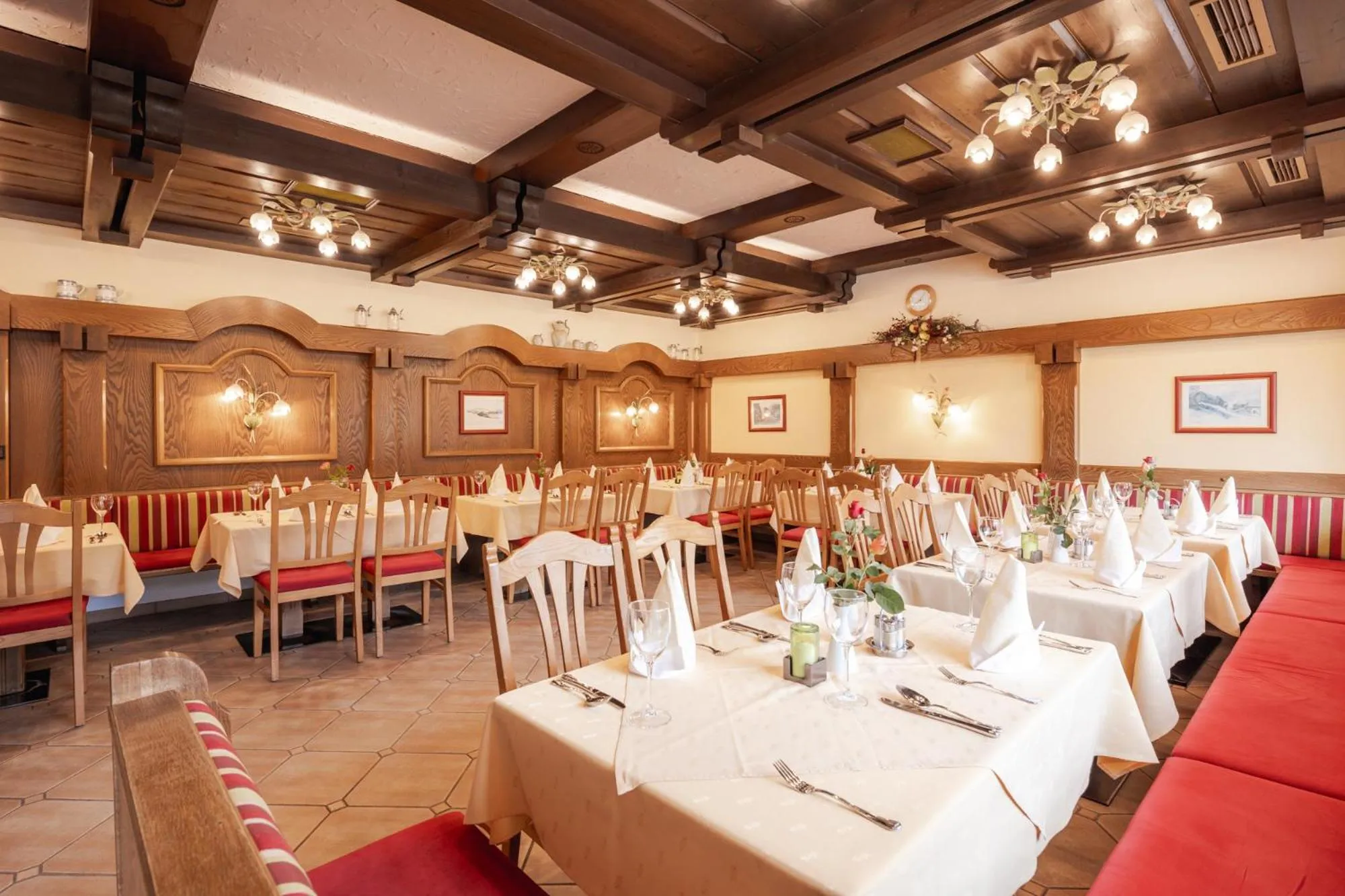 Restaurant/places to eat in Landhotel Stofflerwirt