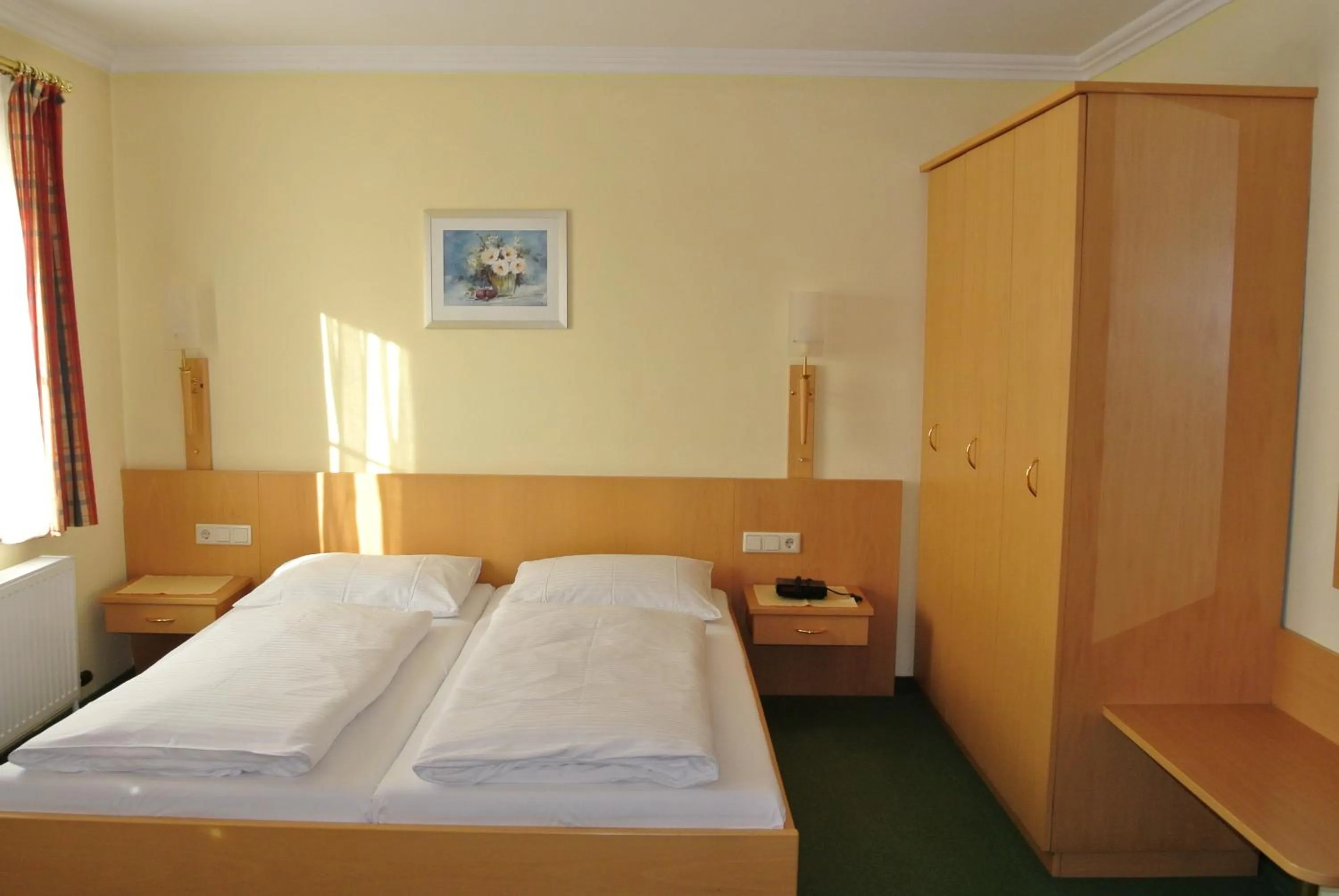 Bed in Landhotel Stofflerwirt