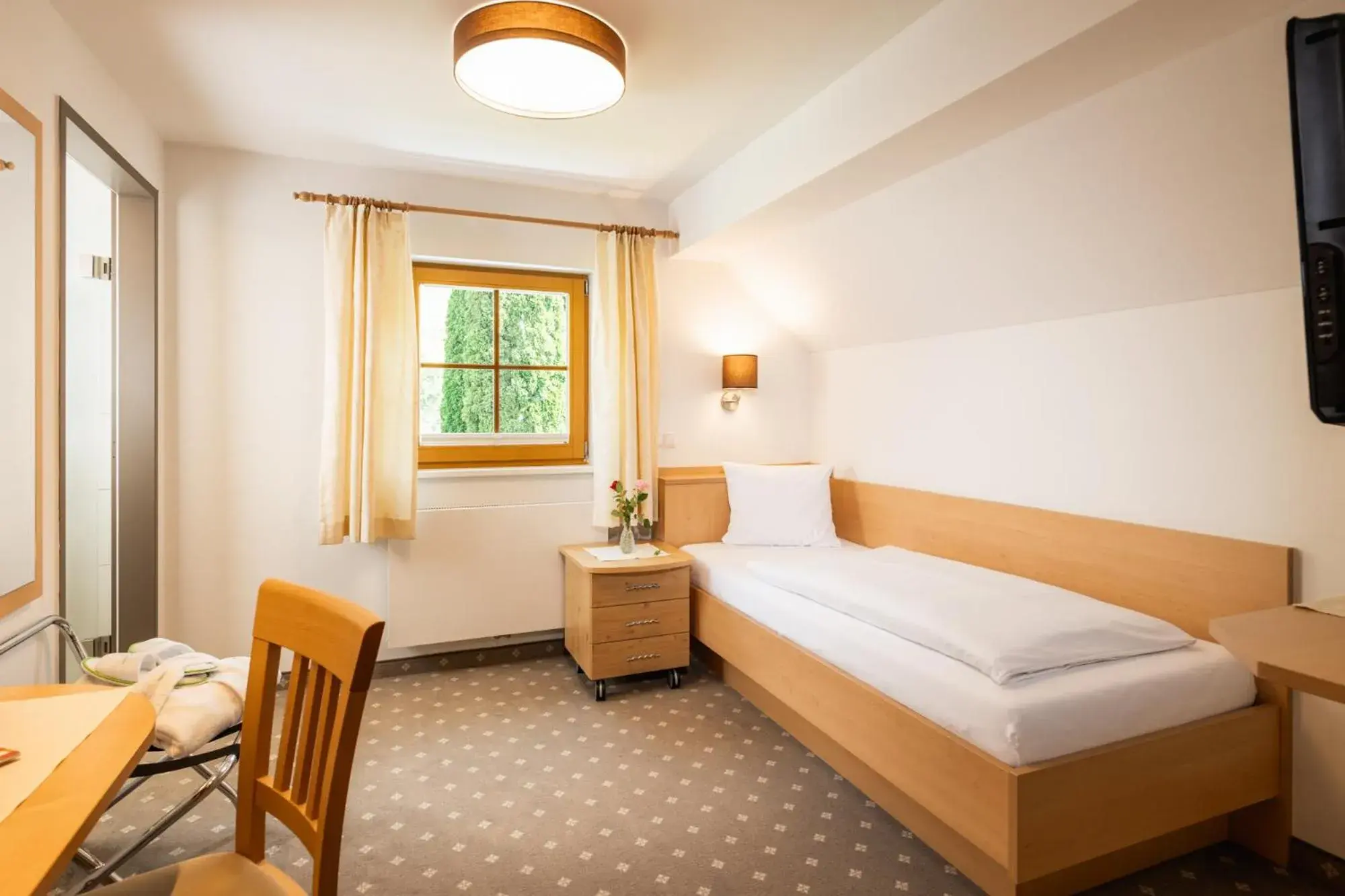 Comfort Single Room in Landhotel Stofflerwirt Comfort Single Room in Landhotel Stofflerwirt