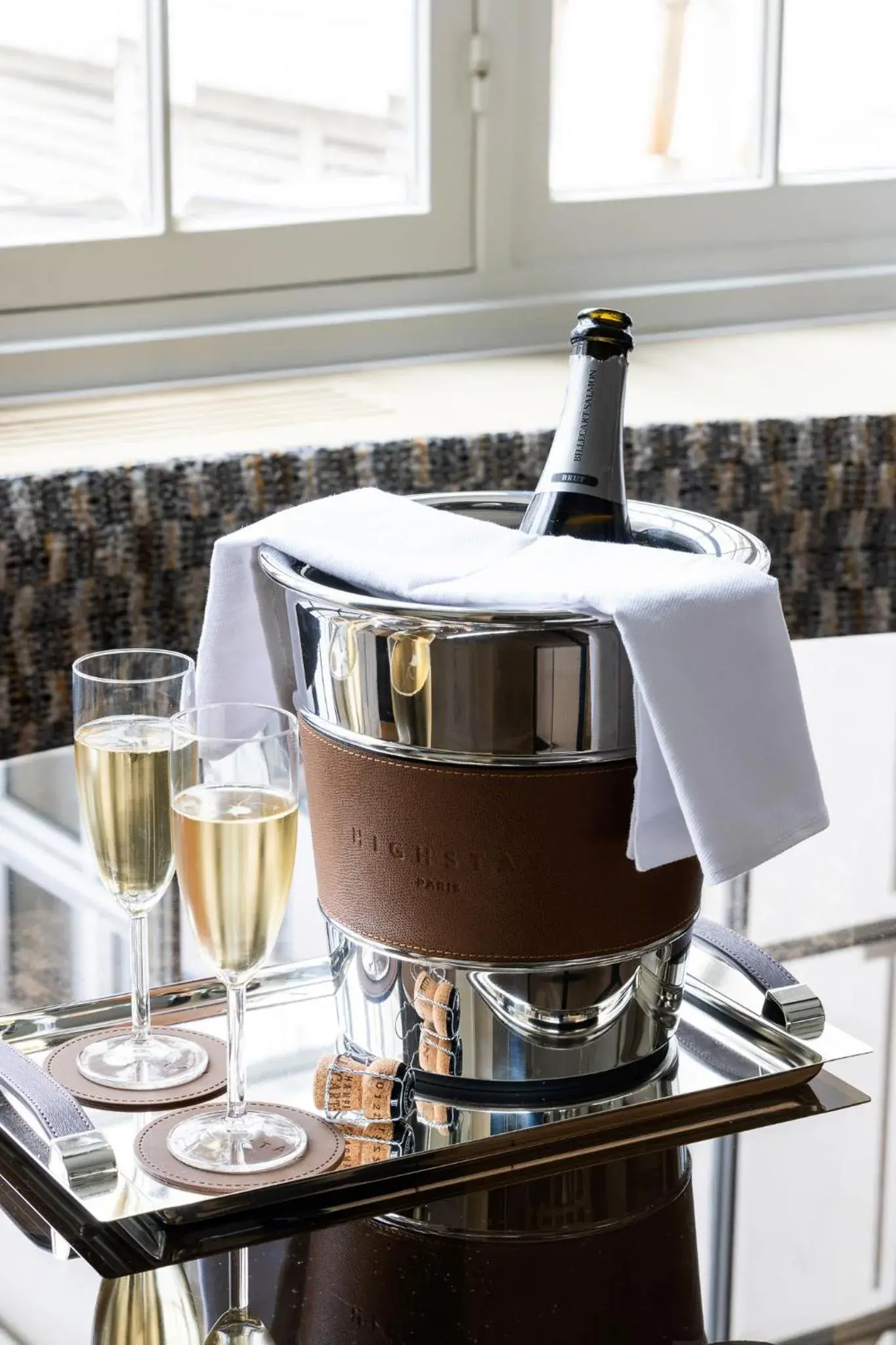 Food and drinks in HIGHSTAY - Luxury Serviced Apartments - Champs-Elysées Food and drinks in HIGHSTAY - Luxury Serviced Apartments - Champs-Elysées