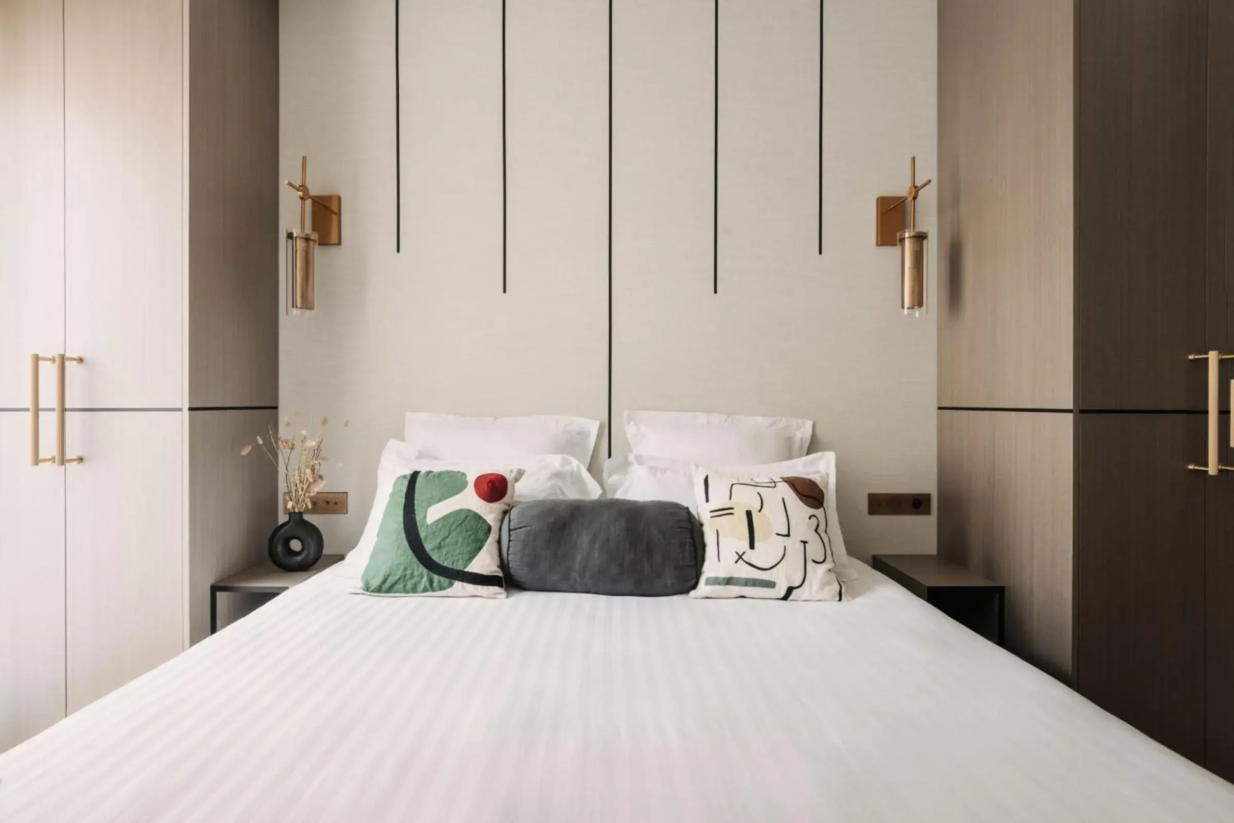 Bedroom, Bed in HIGHSTAY - Luxury Serviced Apartments - Champs-Elysées Bedroom, Bed in HIGHSTAY - Luxury Serviced Apartments - Champs-Elysées