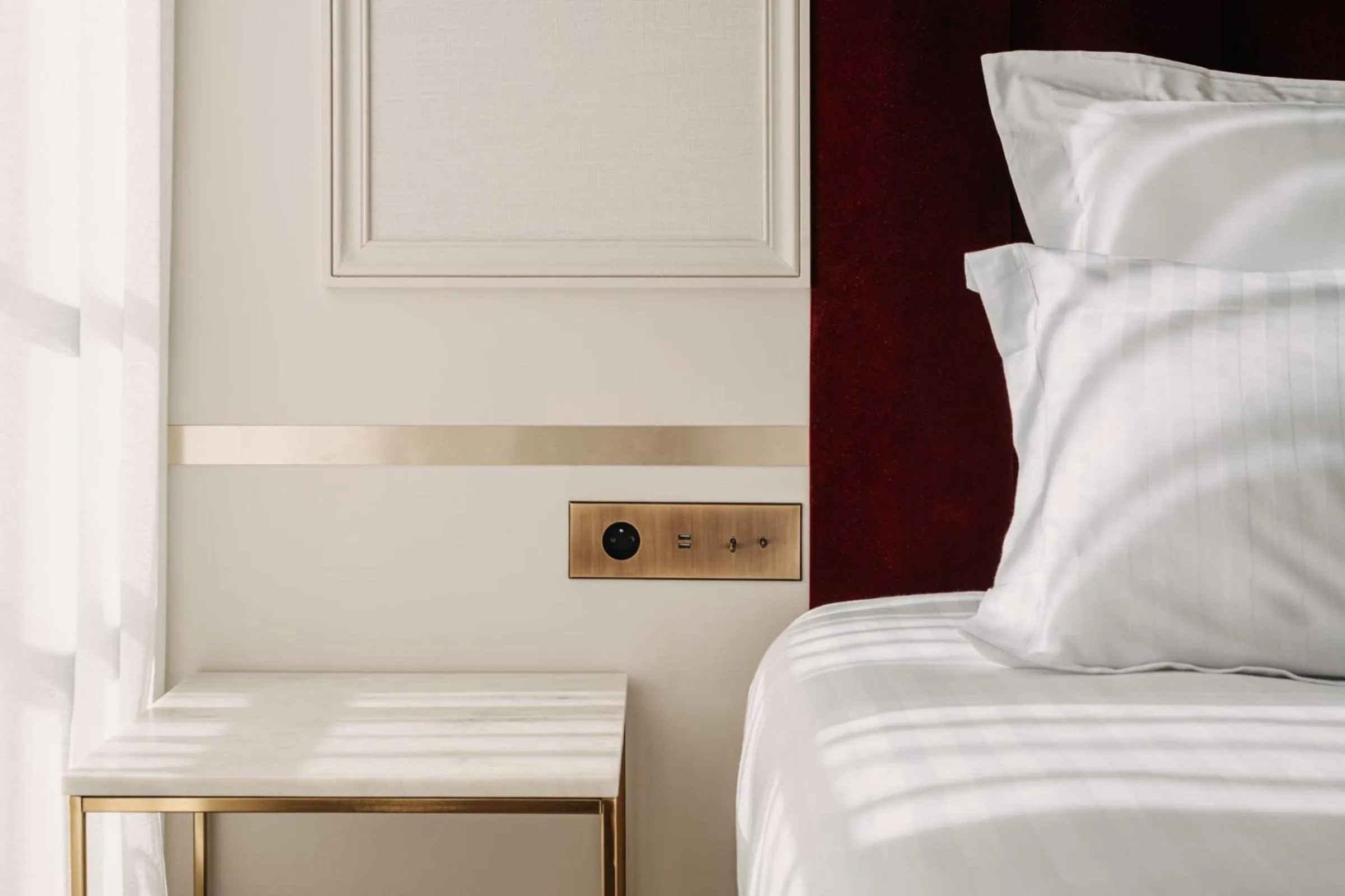 Bedroom, Bed in HIGHSTAY - Luxury Serviced Apartments - Champs-Elysées