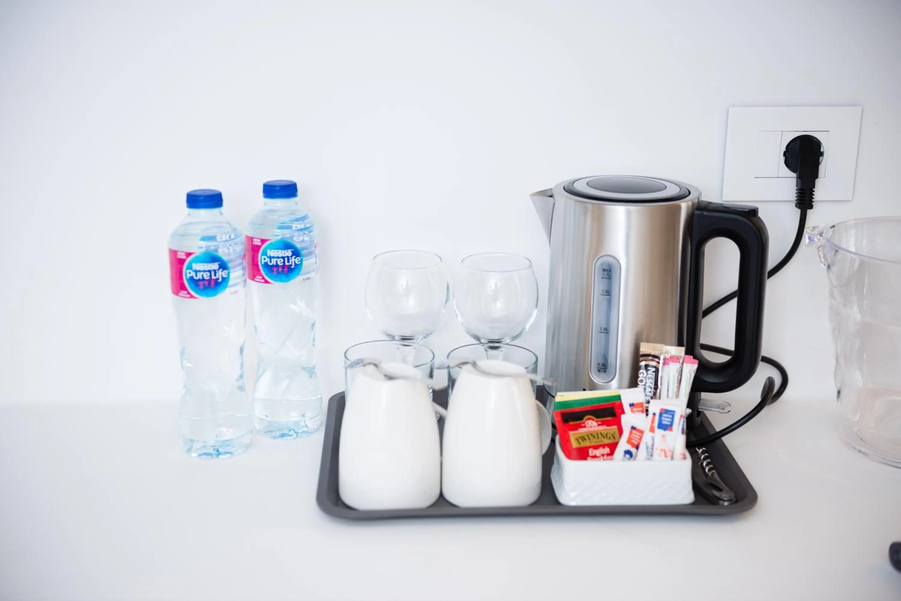 Coffee/tea facilities in Maran Residence