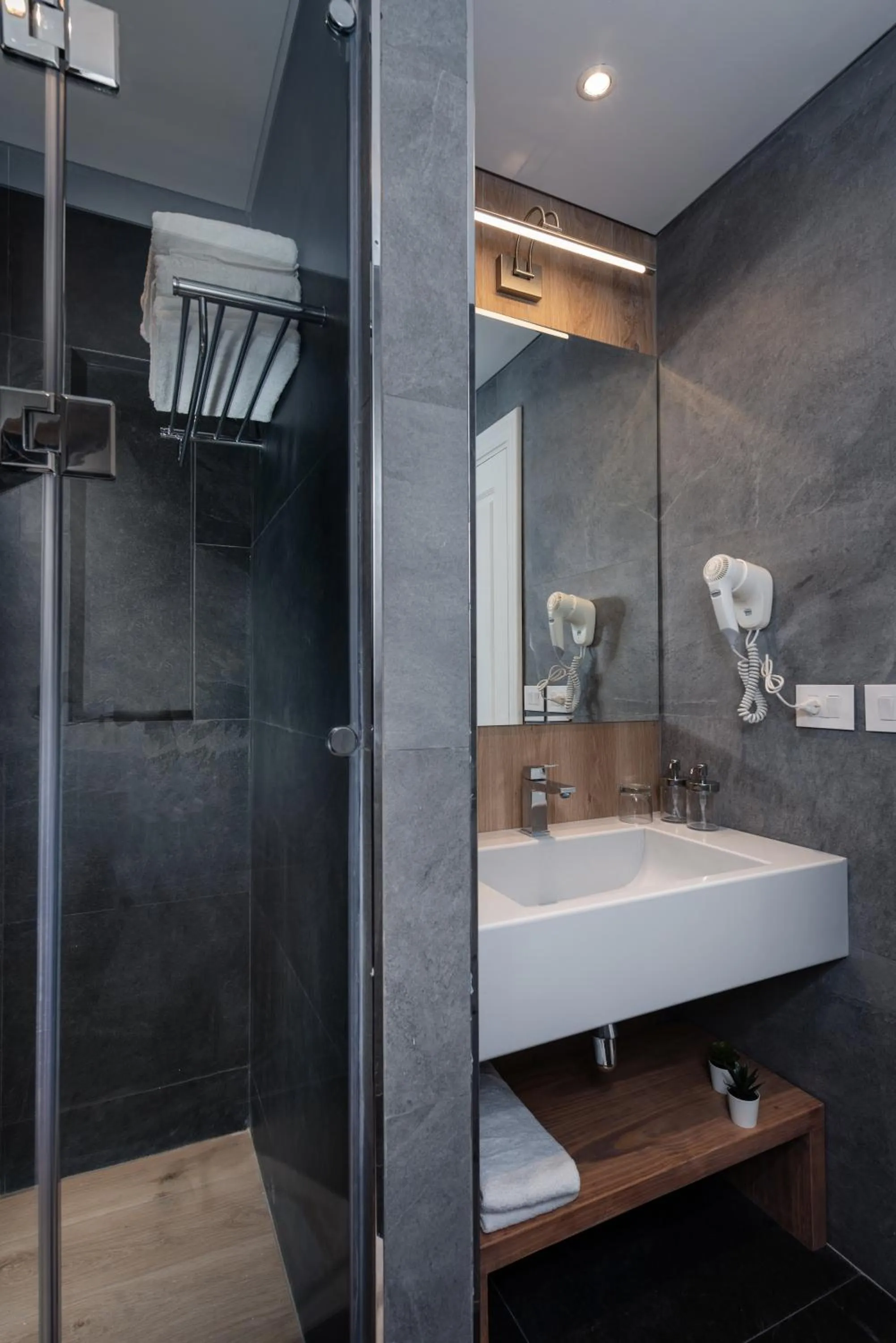 Bathroom in Maran Residence