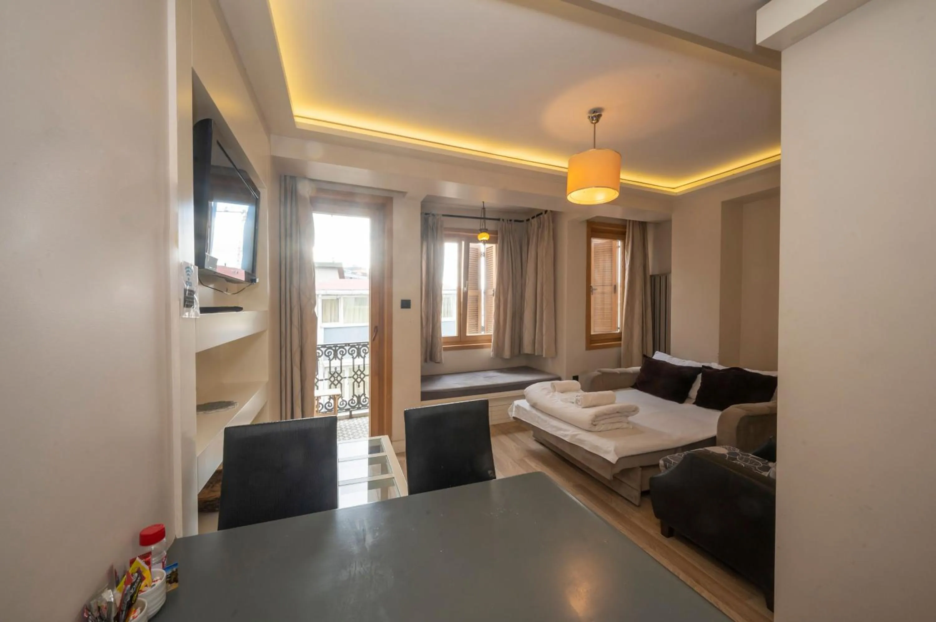 Dining area, Bed in T-Loft Residence