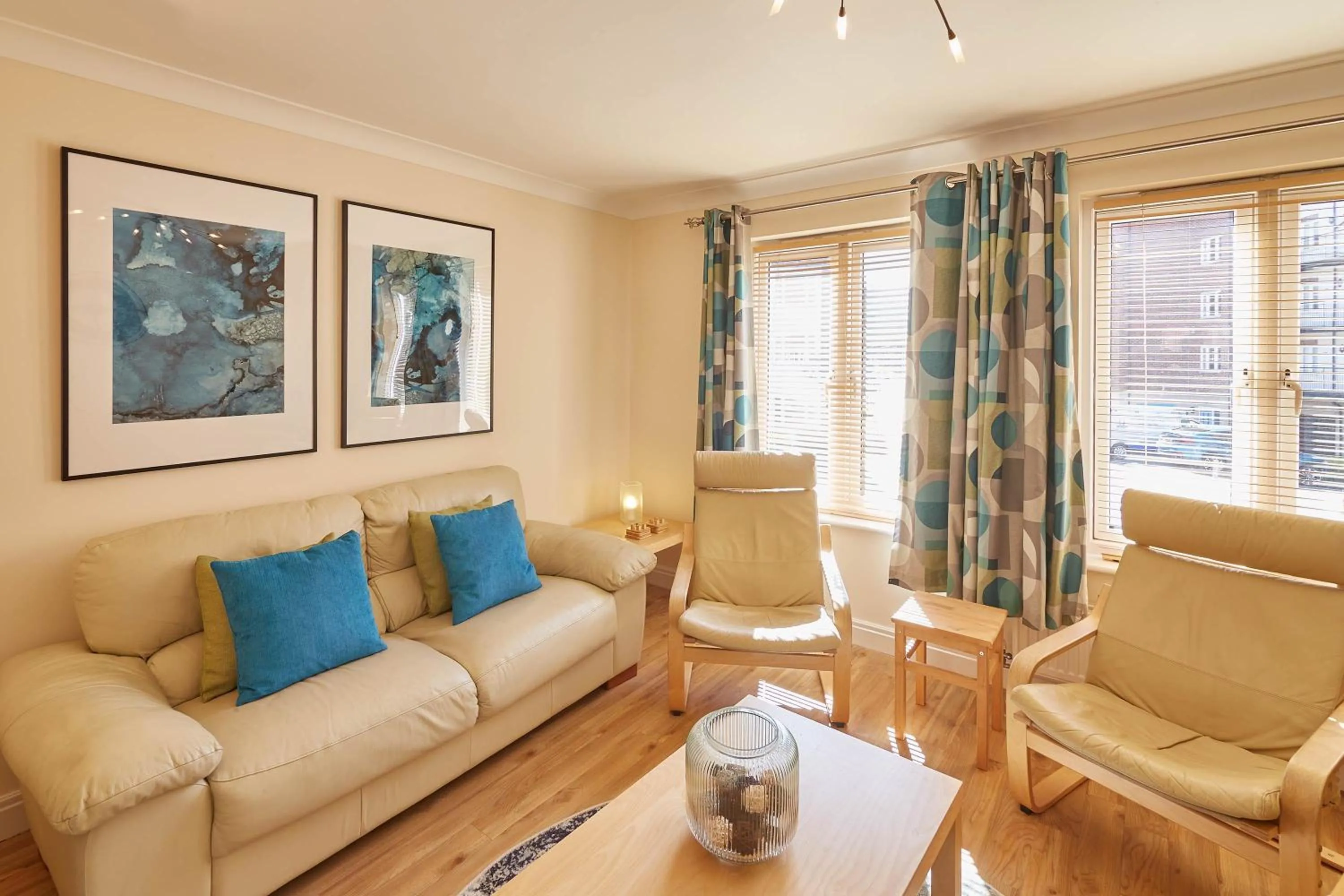 Host & Stay - The Scuttlebutt Townhouse