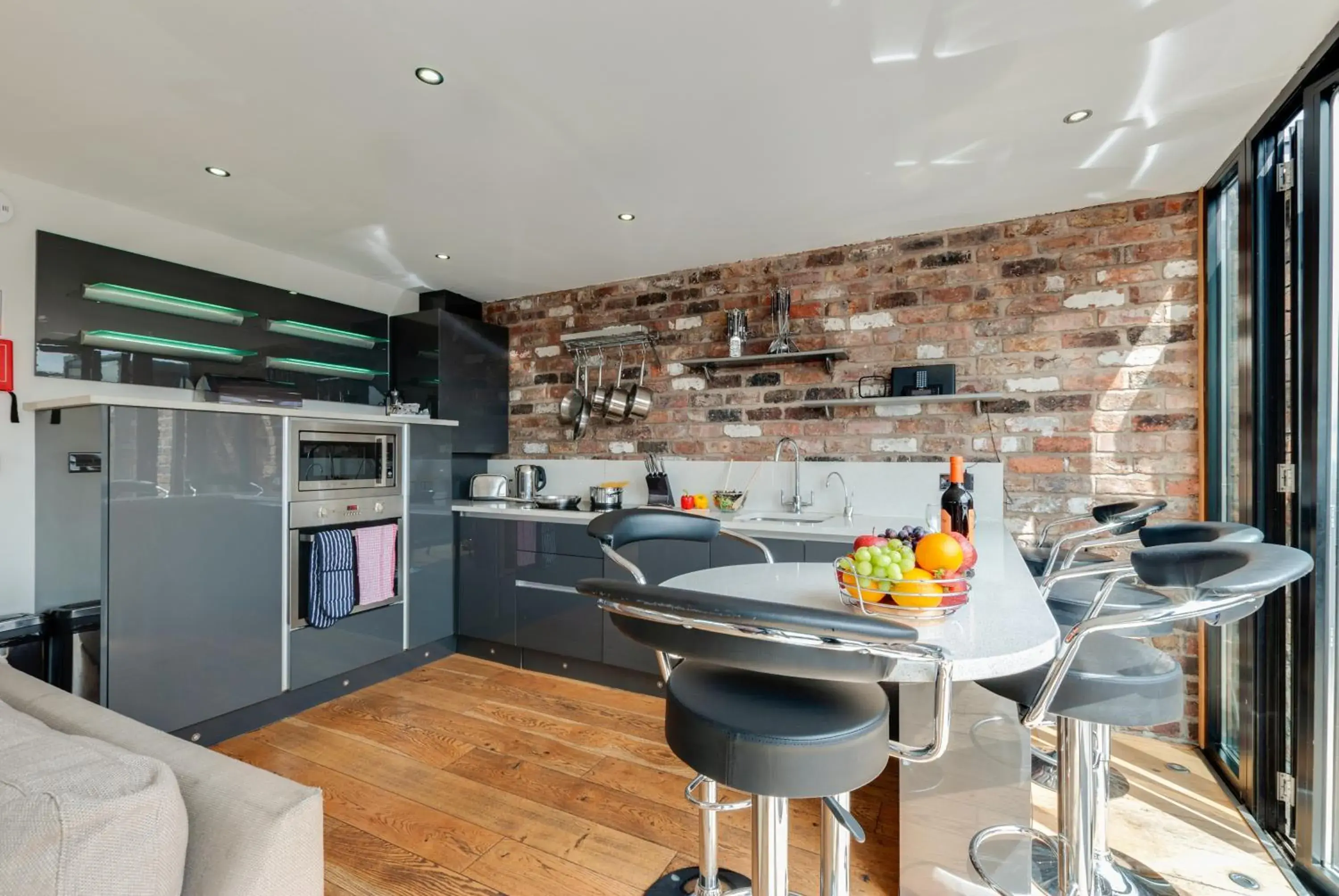 Penthouse Apartment in Base Serviced Apartments - Sir Thomas Street Penthouse Apartment in Base Serviced Apartments - Sir Thomas Street