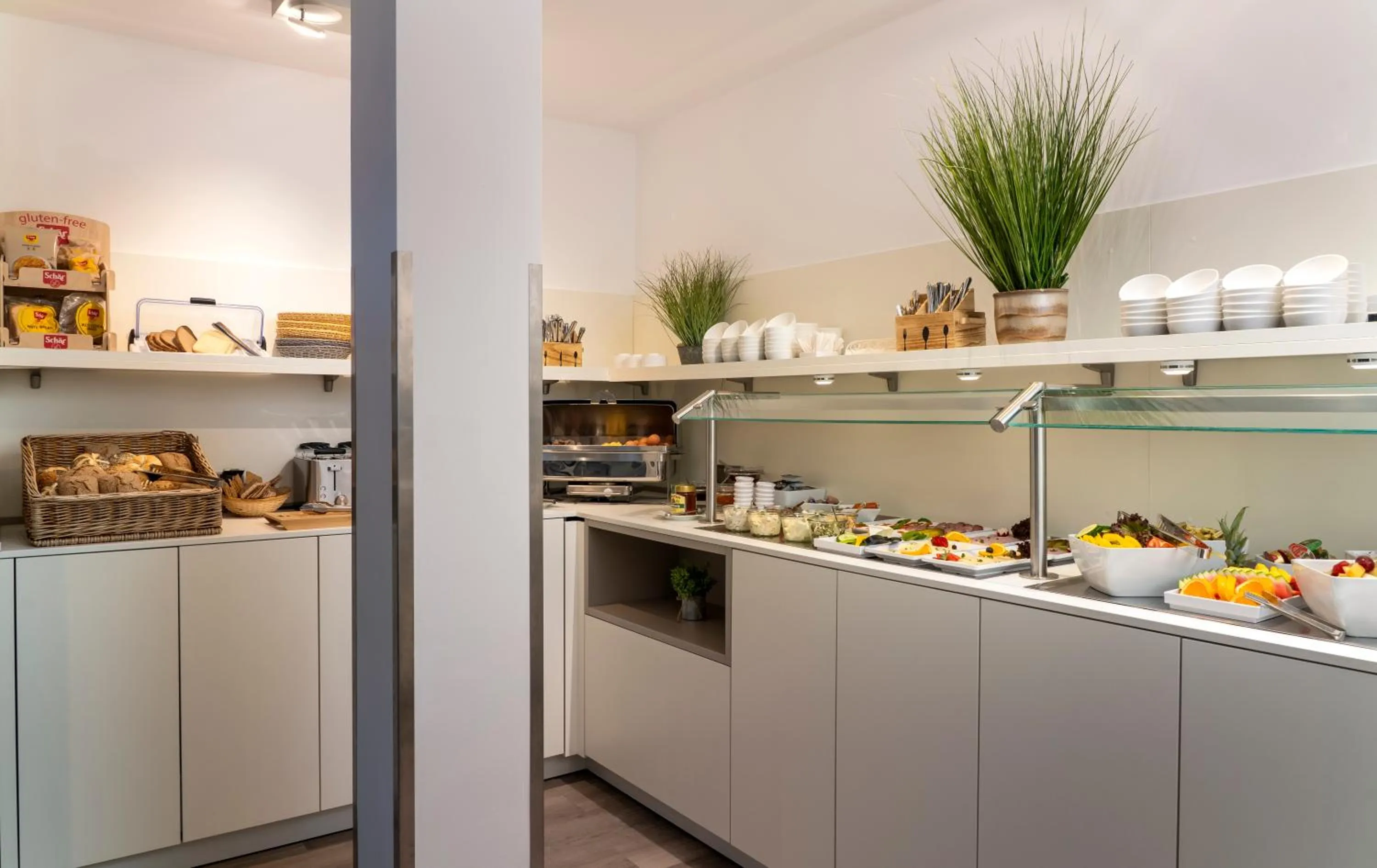 Buffet breakfast in NOVALIS Hotel by AURUM Dresden