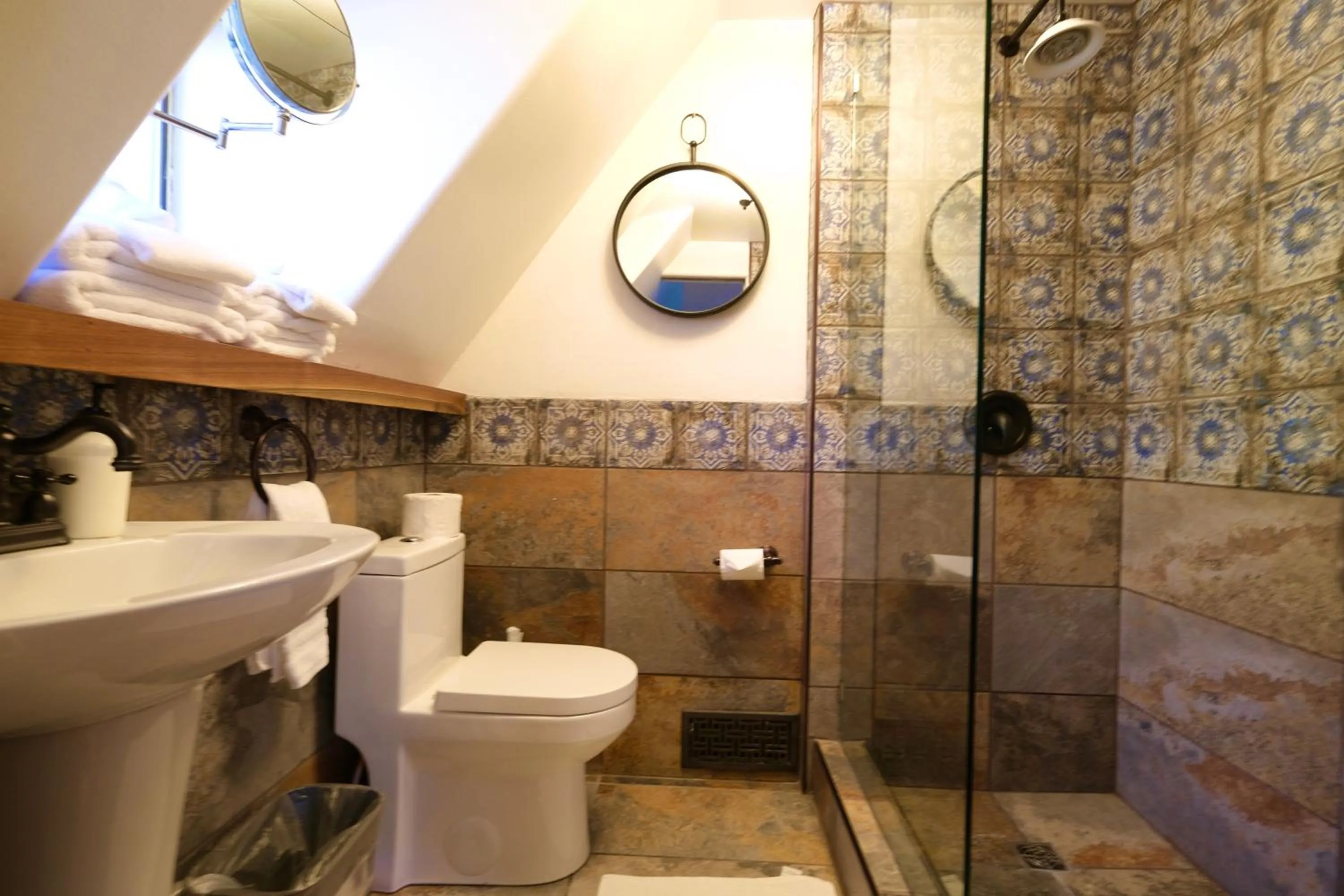 Yosemite Bug Rustic Mountain Resort