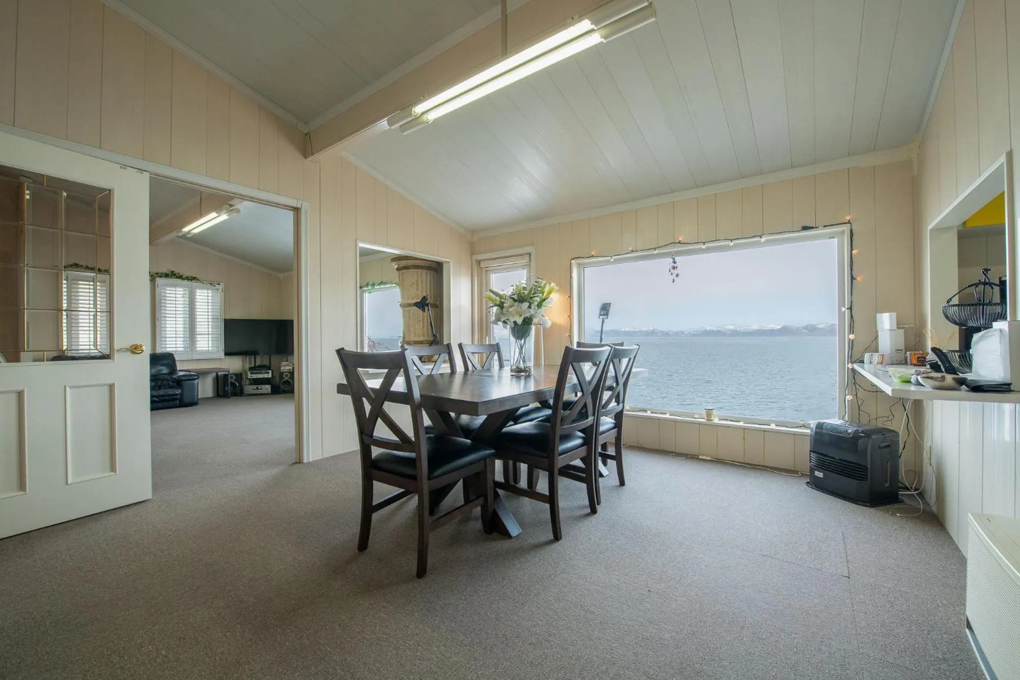 Dining area in Sea Side House Toya