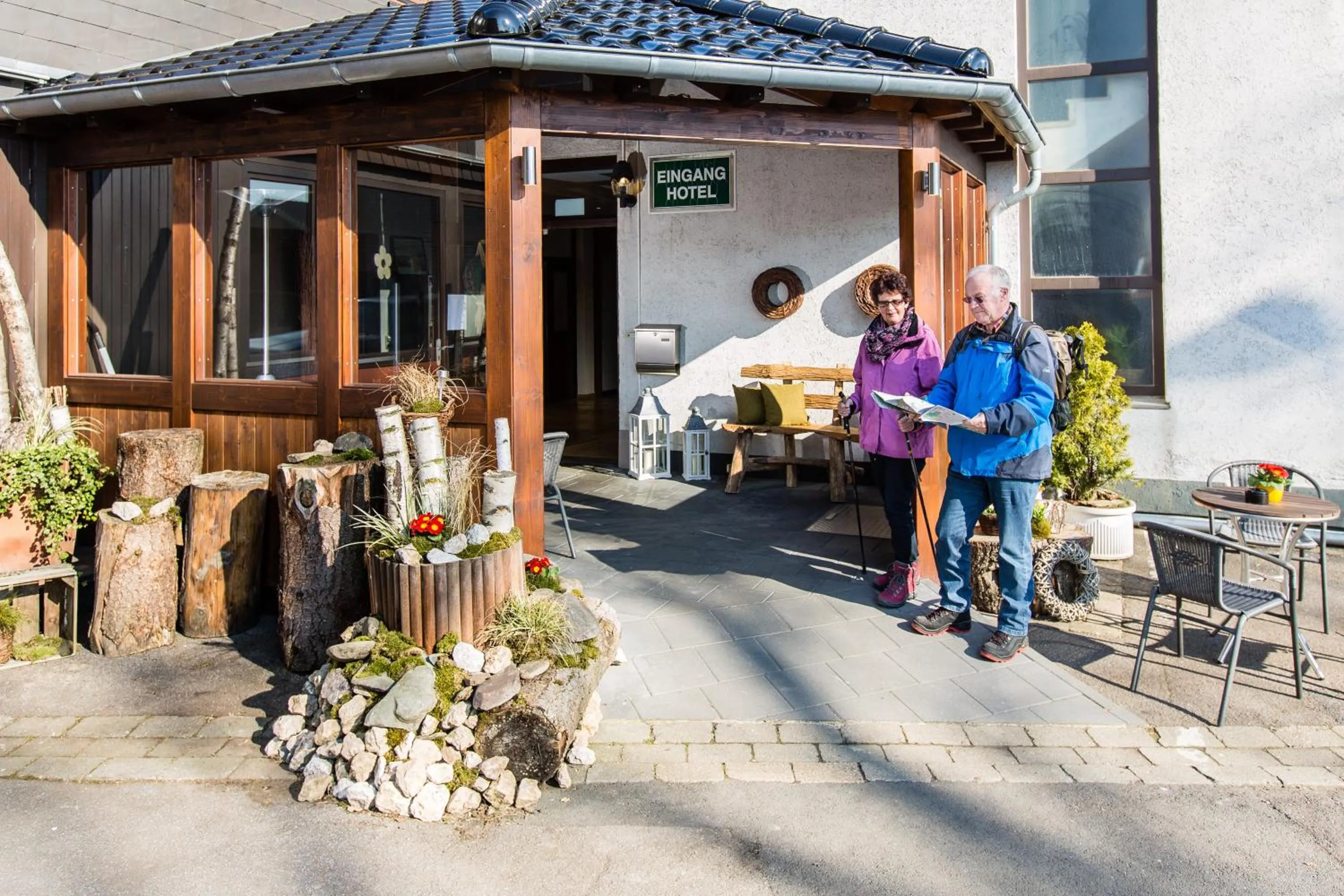 Guests in Hotel Roeb