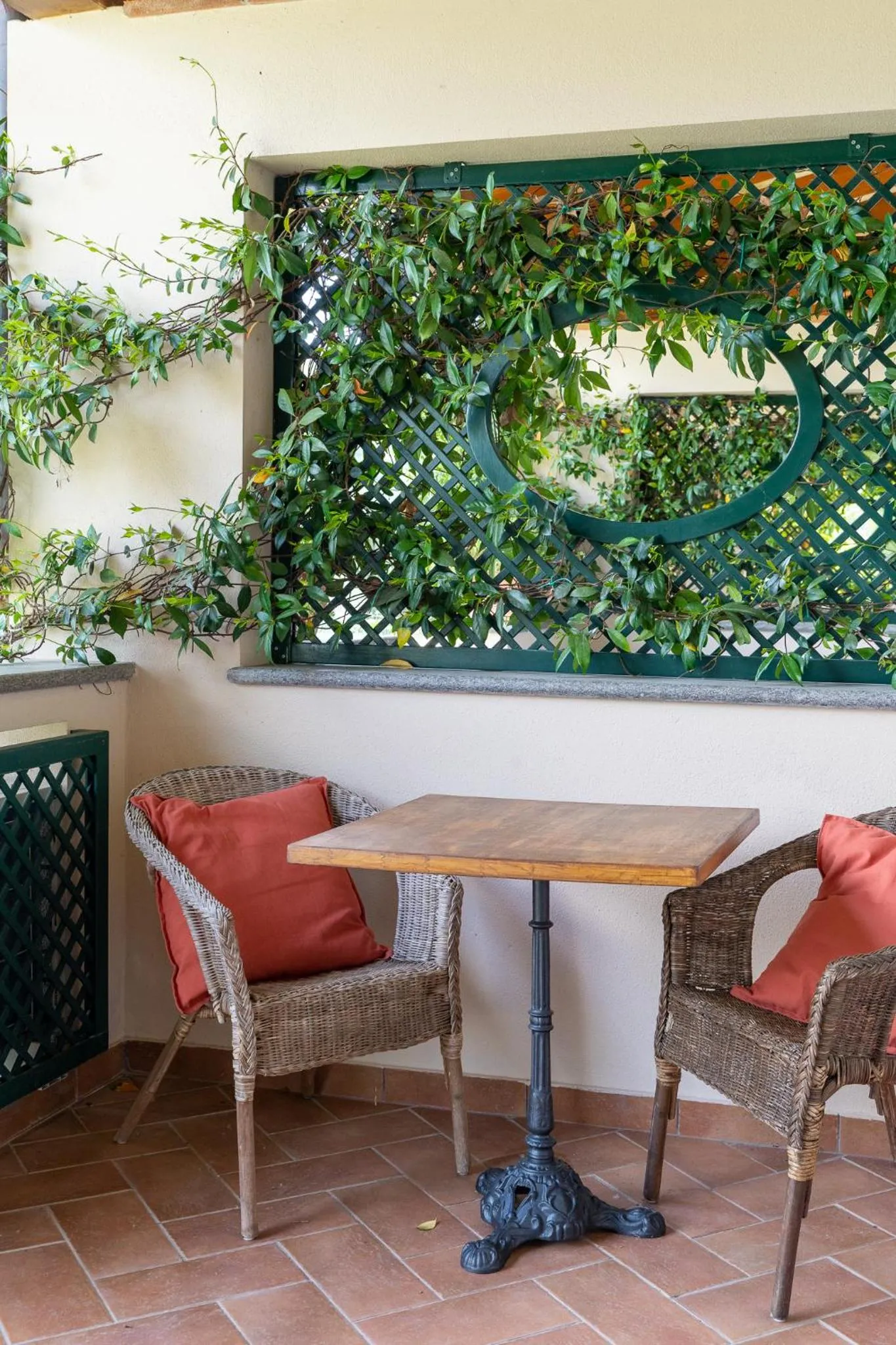 Patio in L'Olivo Country Resort & SPA