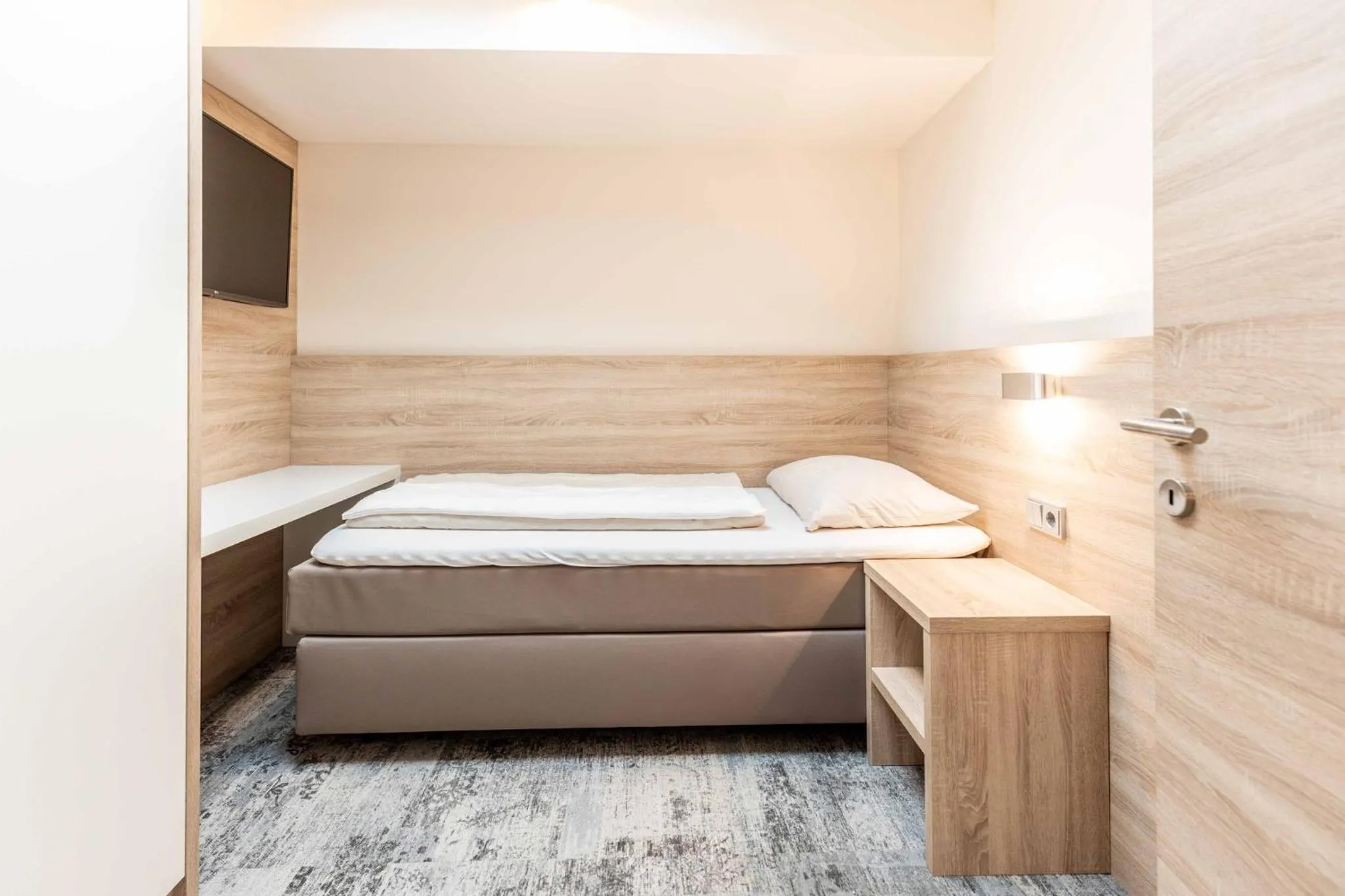 Children play ground, Bed in Das Walchsee Resort