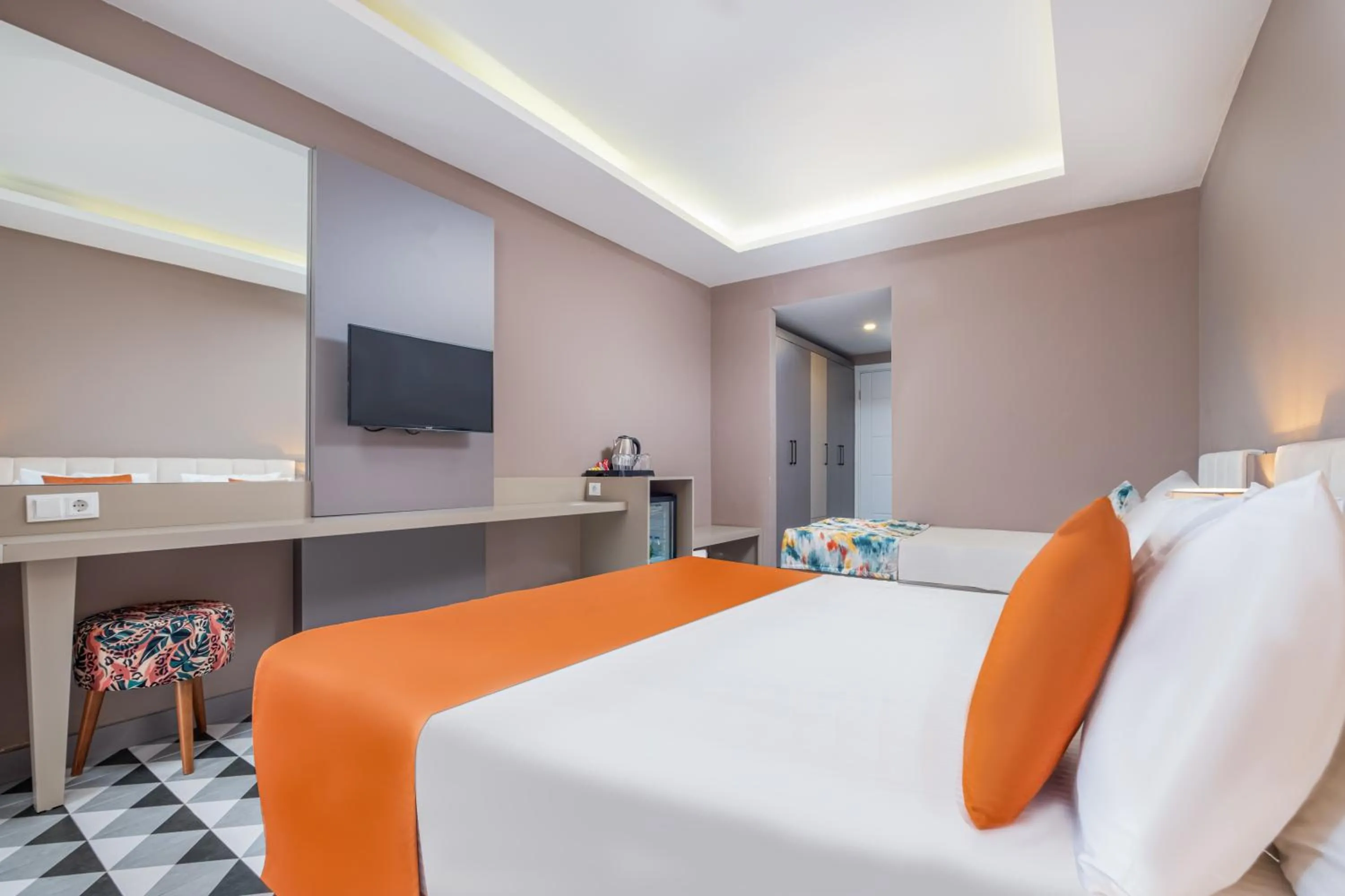 Bed in Feniks Priority Hotel -All Inclusive