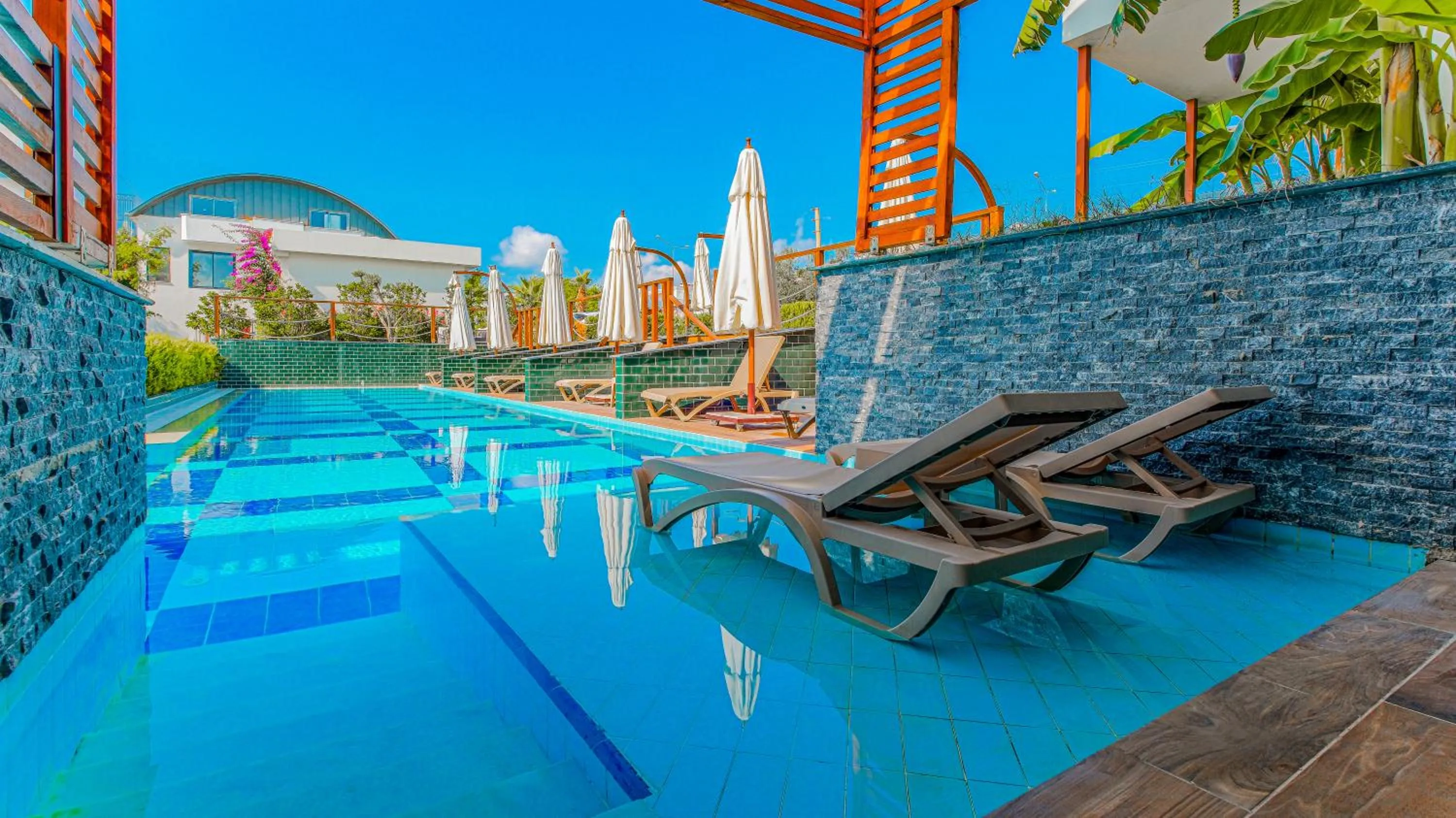Patio in Feniks Priority Hotel -All Inclusive