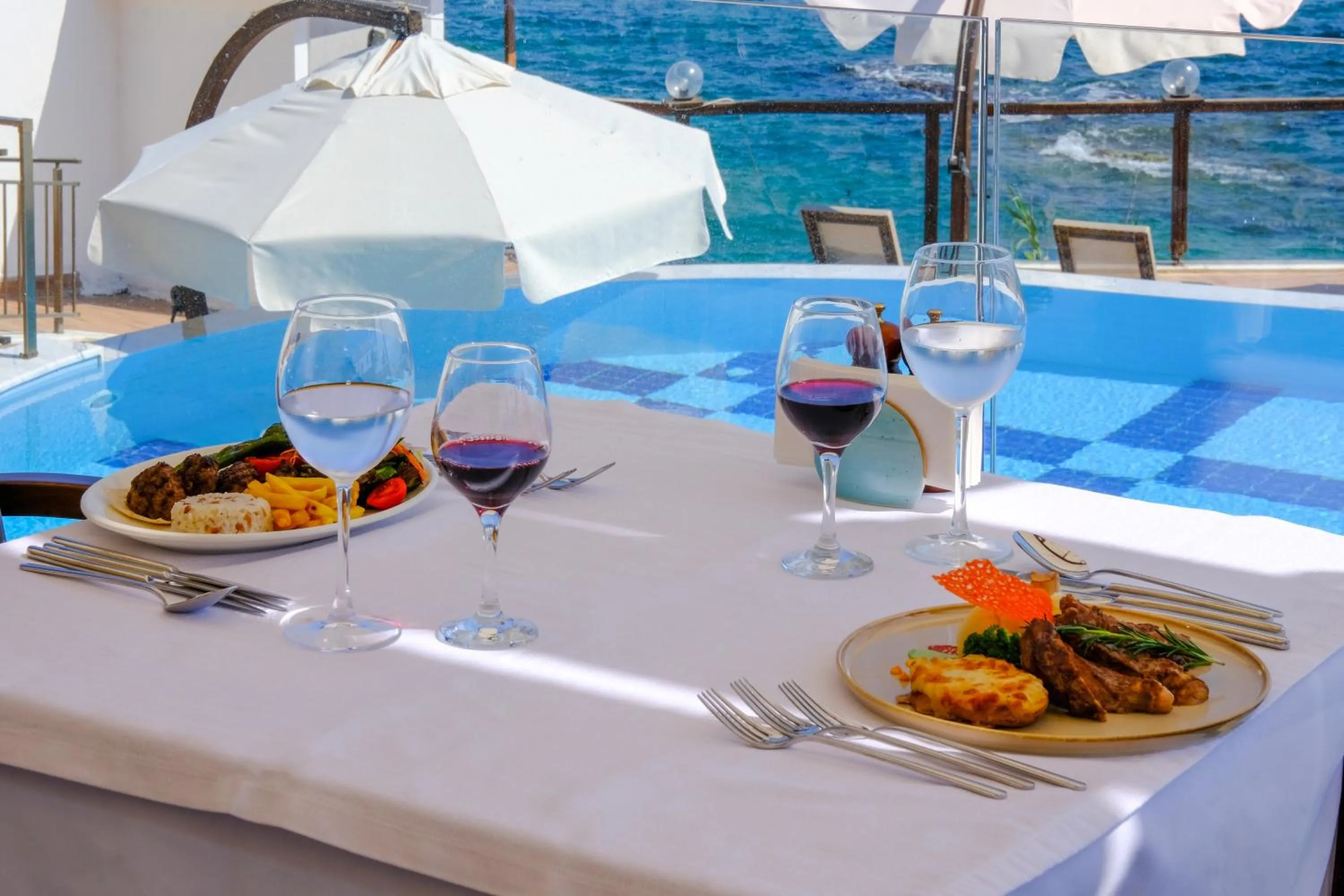 Patio in Feniks Priority Hotel -All Inclusive