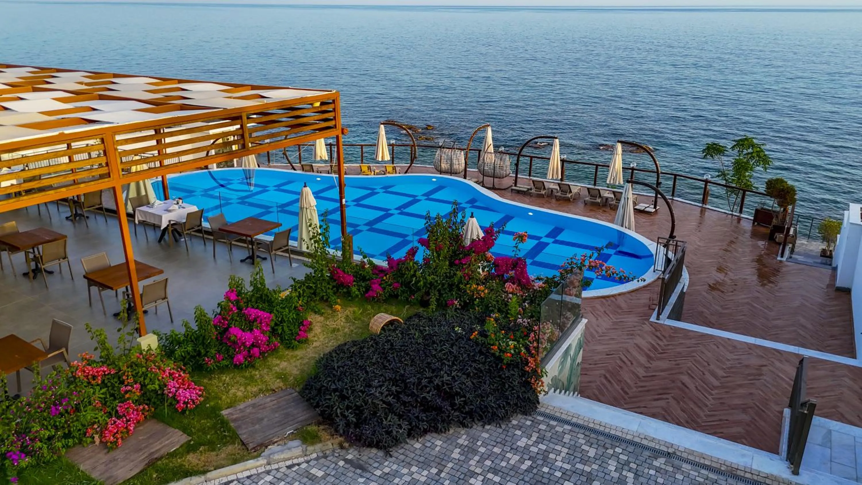 Day in Feniks Priority Hotel -All Inclusive