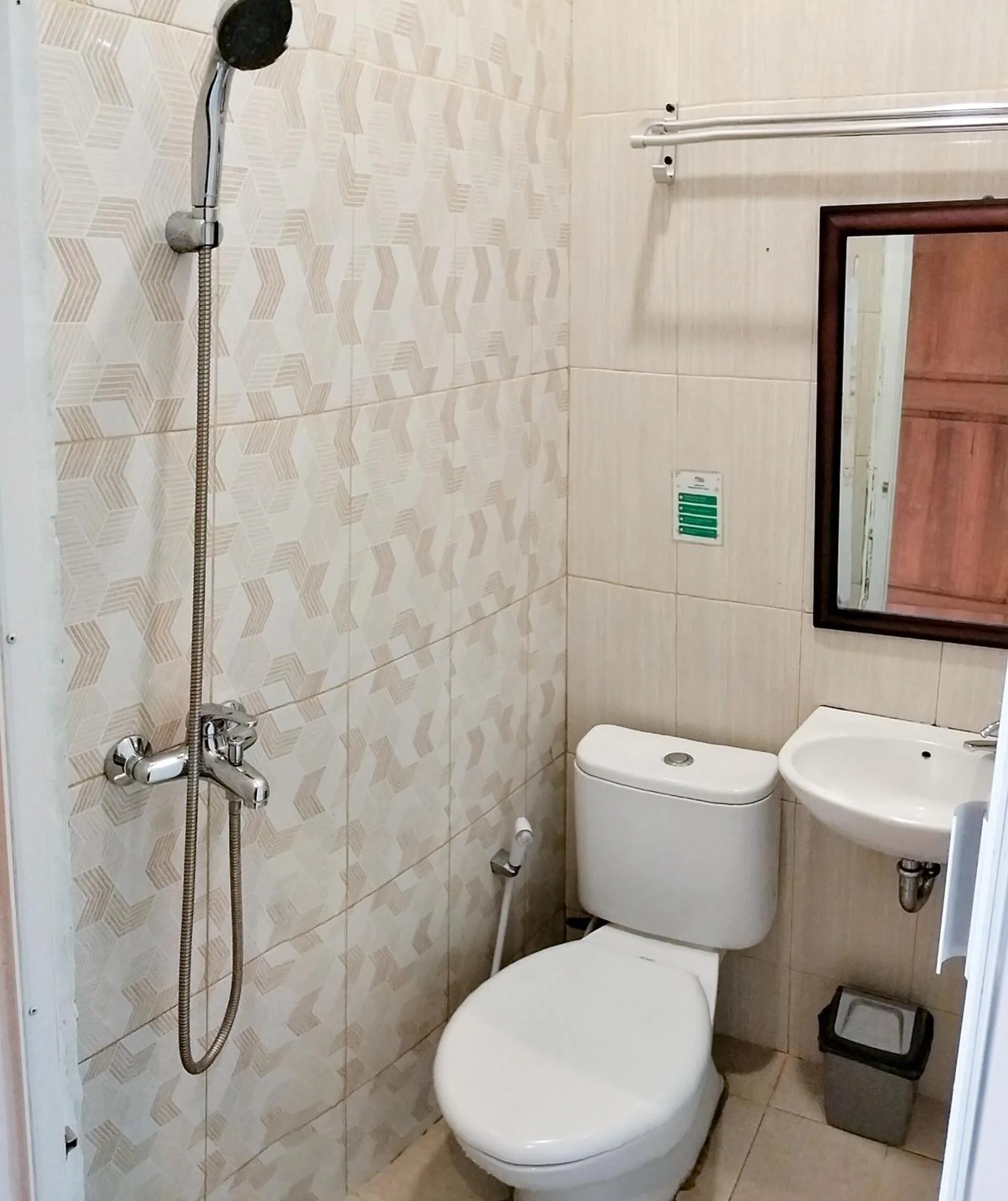 The Cabin Purwokinanti Hotel