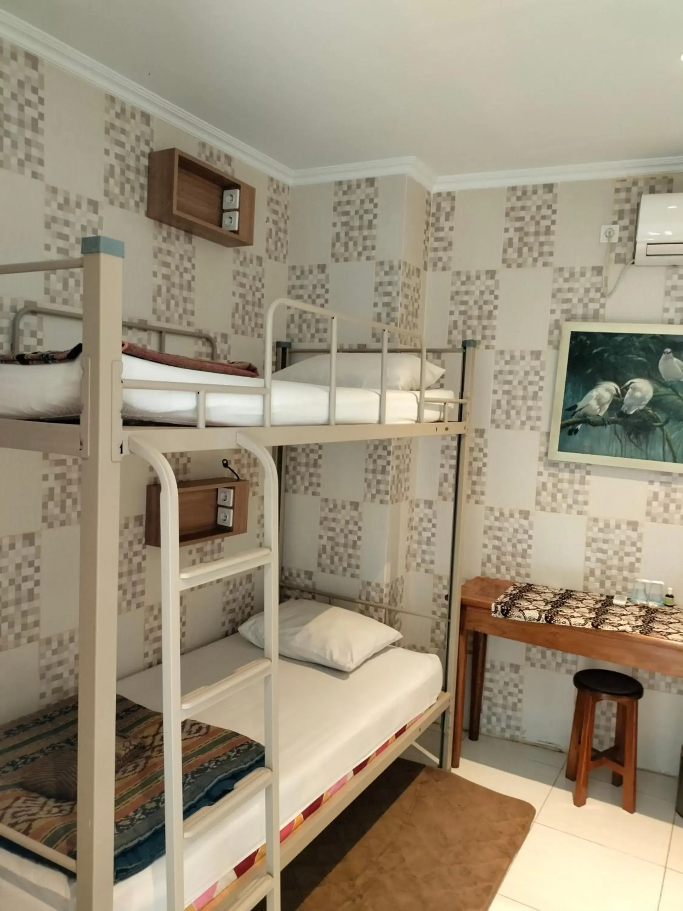 Bed in The Cabin Purwokinanti Hotel Bed in The Cabin Purwokinanti Hotel