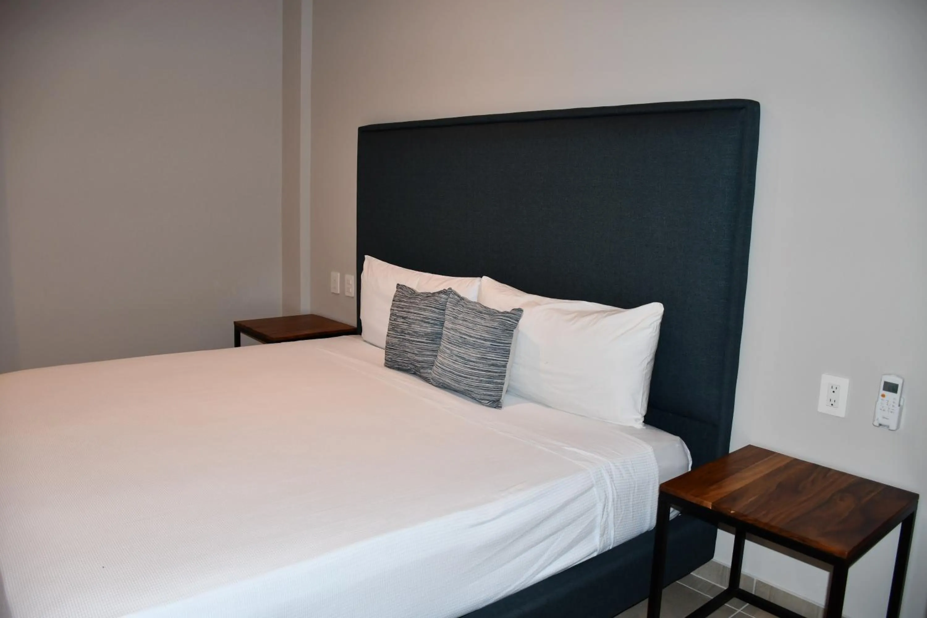 Bed in Kaab At The Park by The Spot Rentals