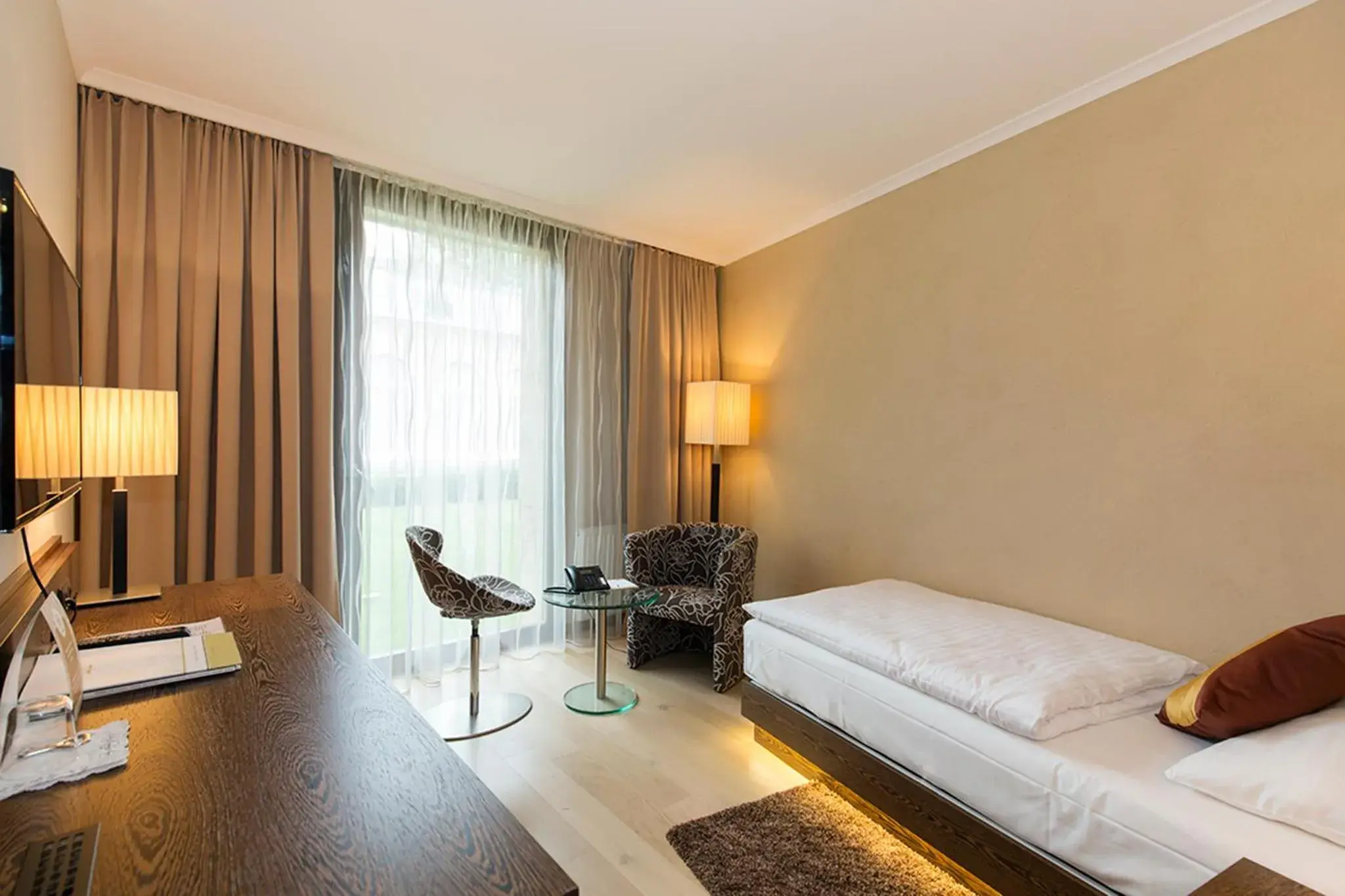 Single Room in Hotel Sacher Baden Single Room in Hotel Sacher Baden