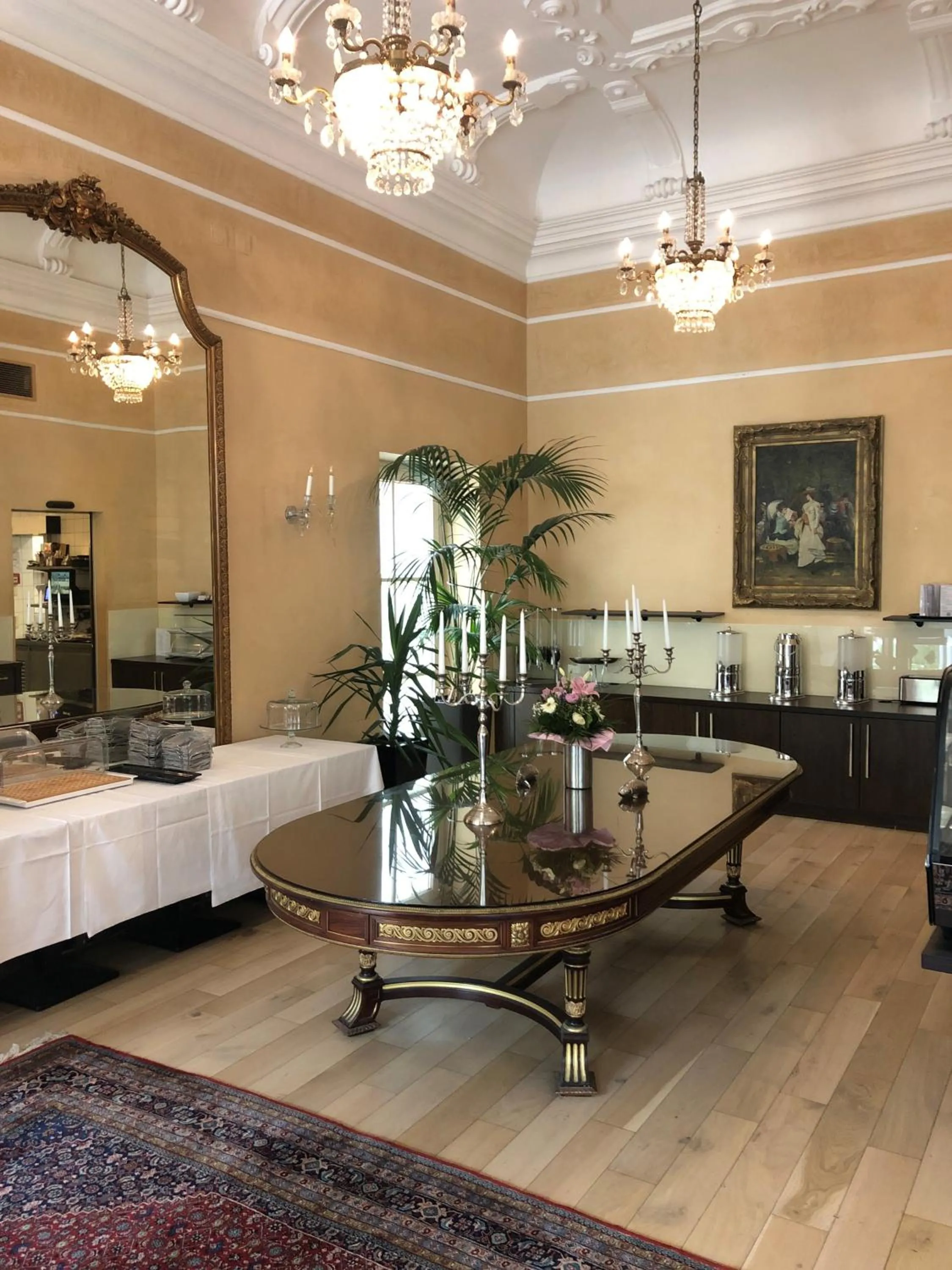 Restaurant/places to eat in Hotel Sacher Baden