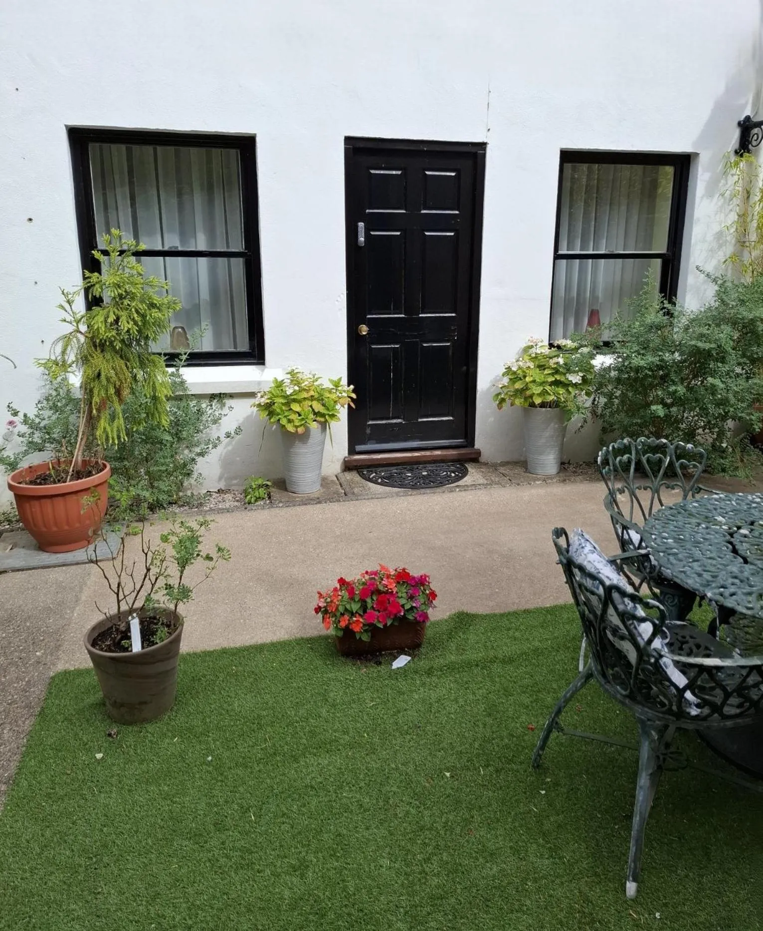 Palm Grove Apartments