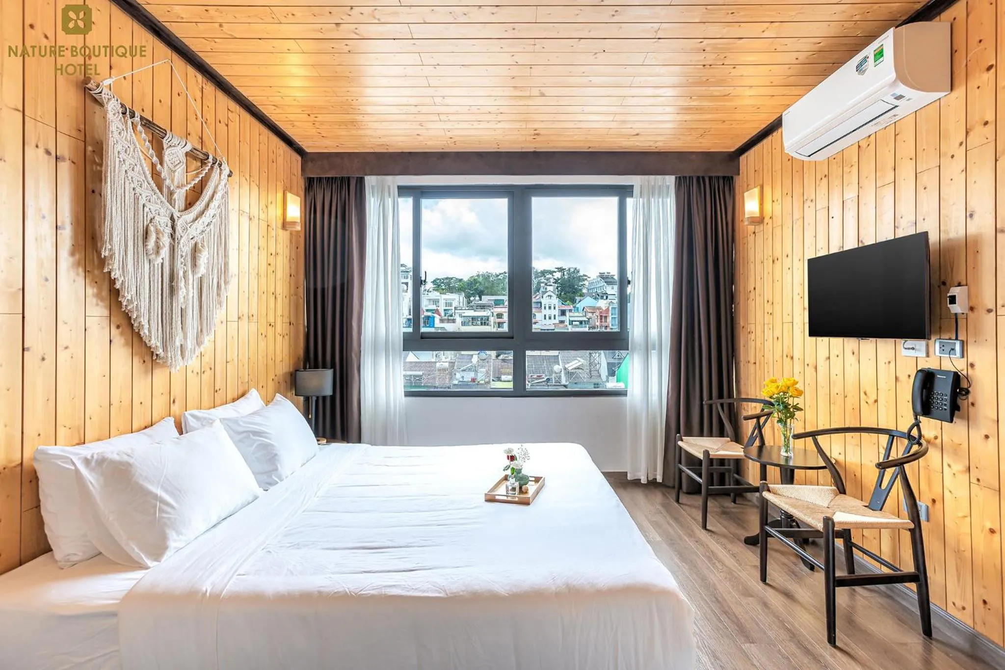 Photo of the whole room, Bed in Nature Boutique Hotel - Nguyen Thi Nghia