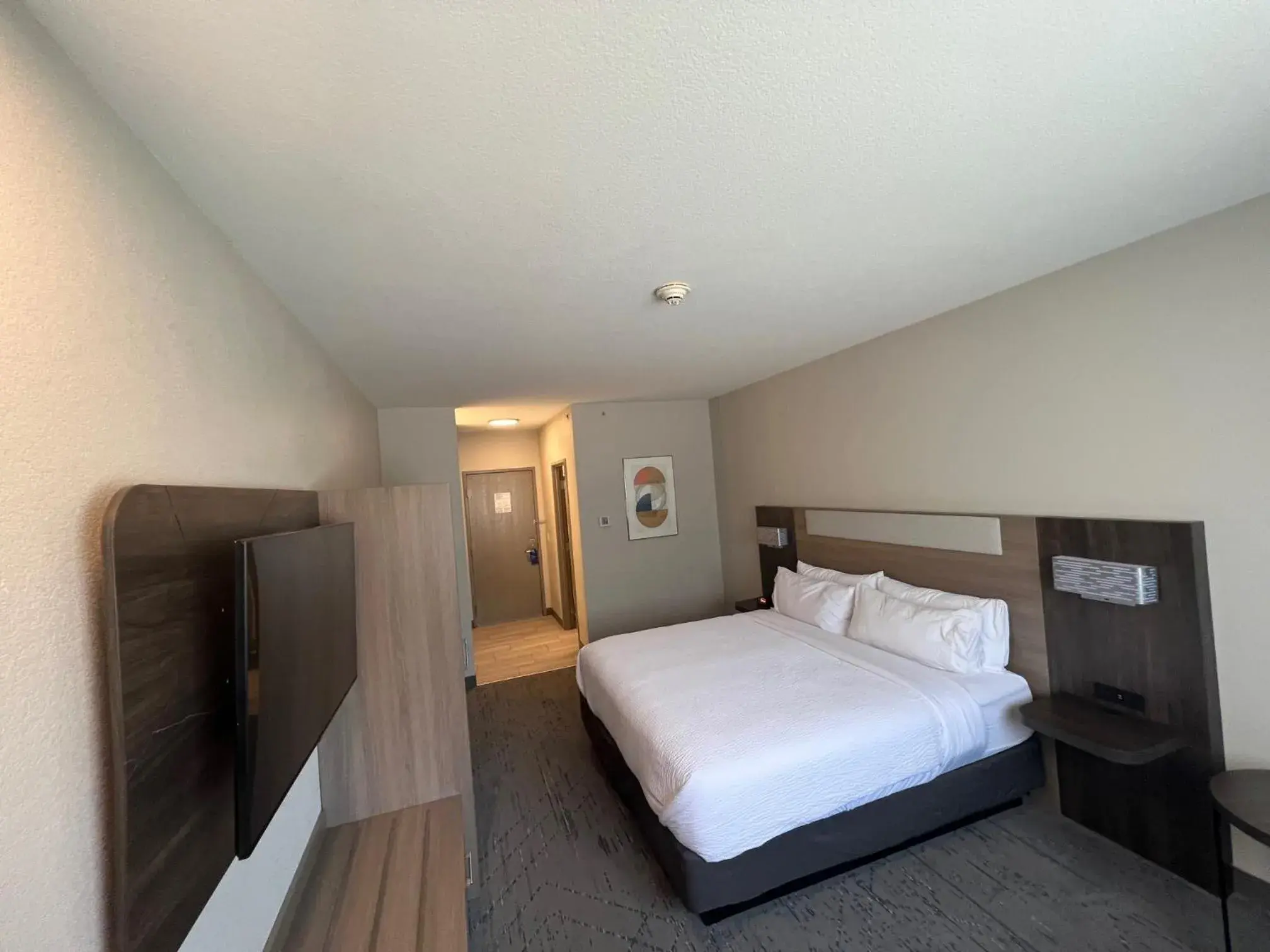 Standard King Room in Holiday Inn Express - Wichita North - Park City by IHG Standard King Room in Holiday Inn Express - Wichita North - Park City by IHG