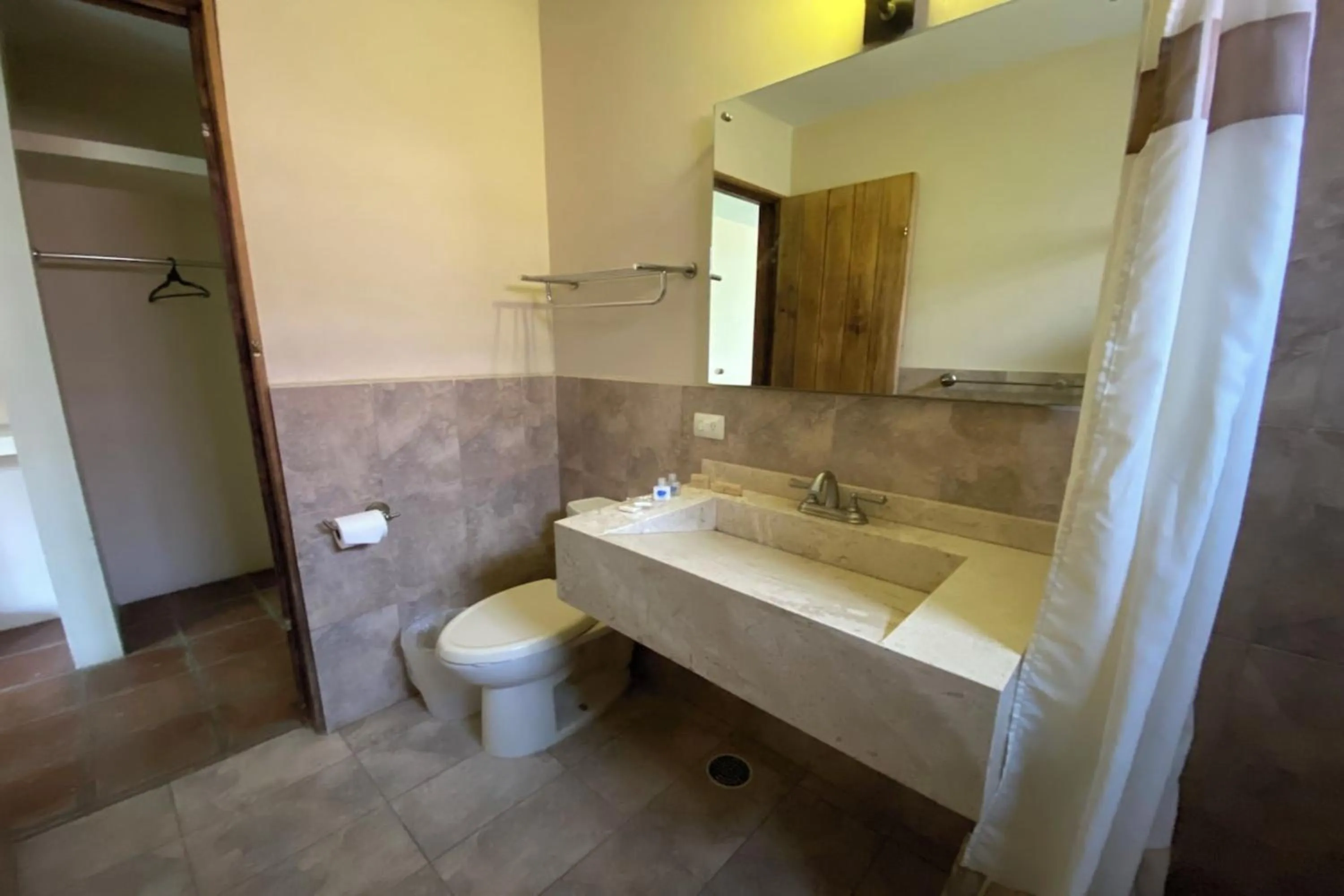 Bathroom in Collection O Cachito Mio